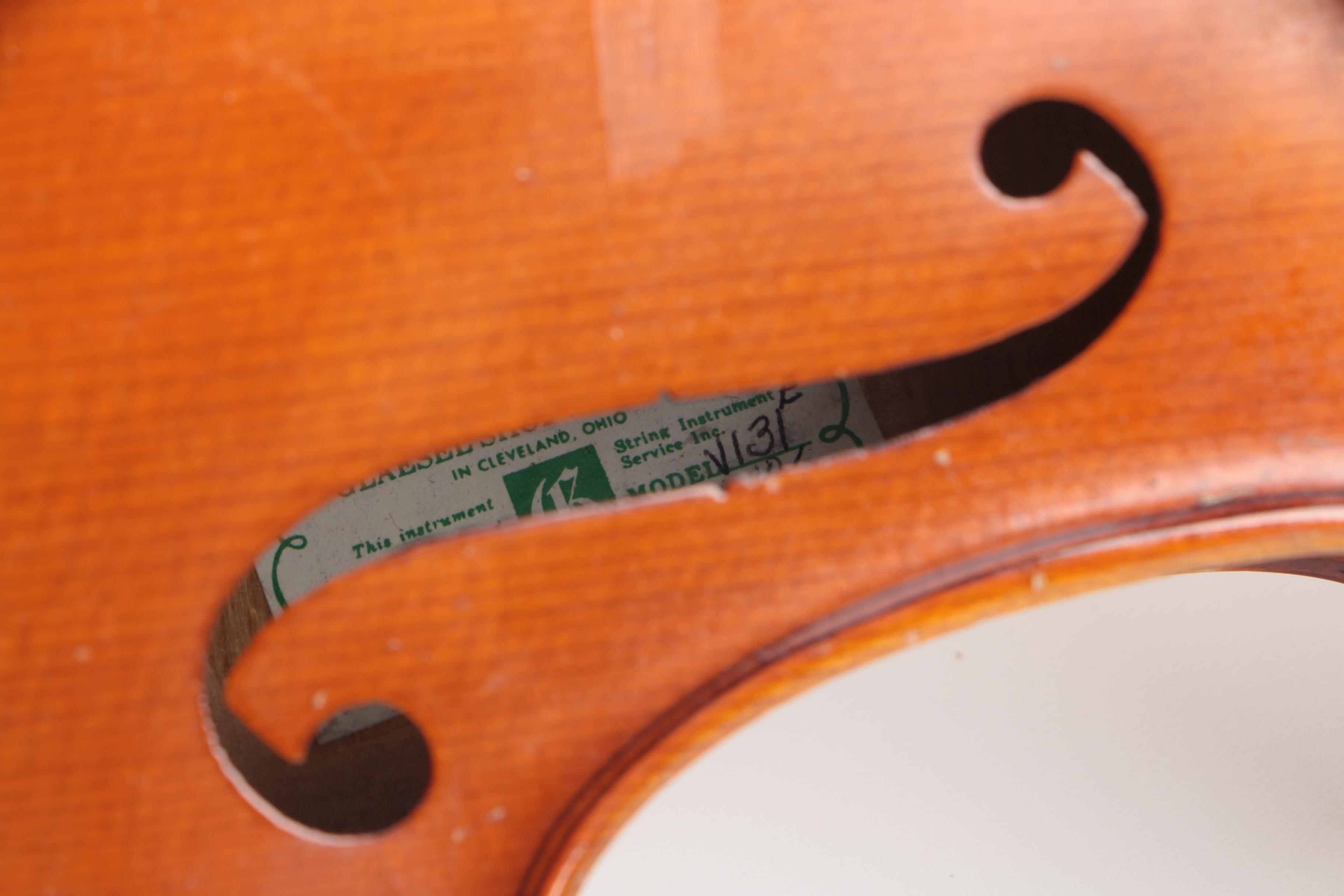 1991 A.R. Seidel Stradivarius Copy 4/4 Violin with Case and Glasser Bow