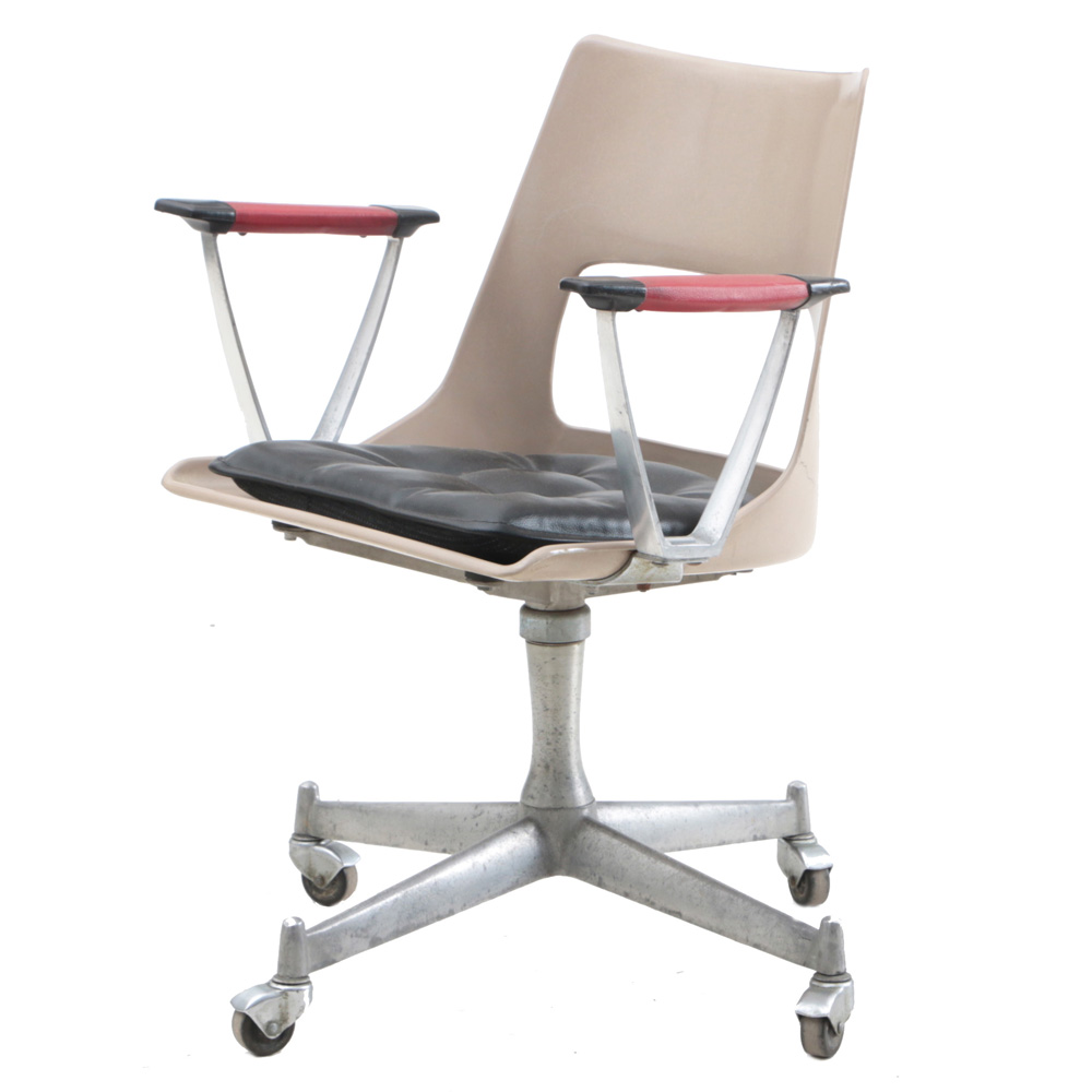 Krueger Fiberglass Office Chair