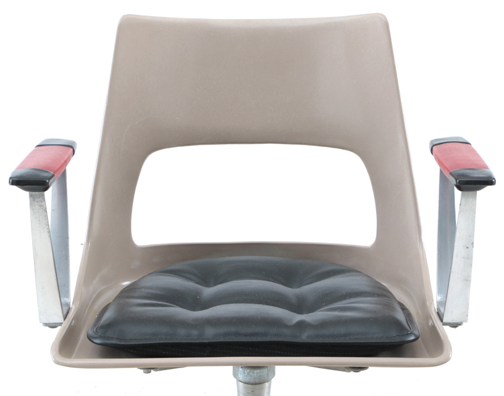 Krueger Fiberglass Office Chair