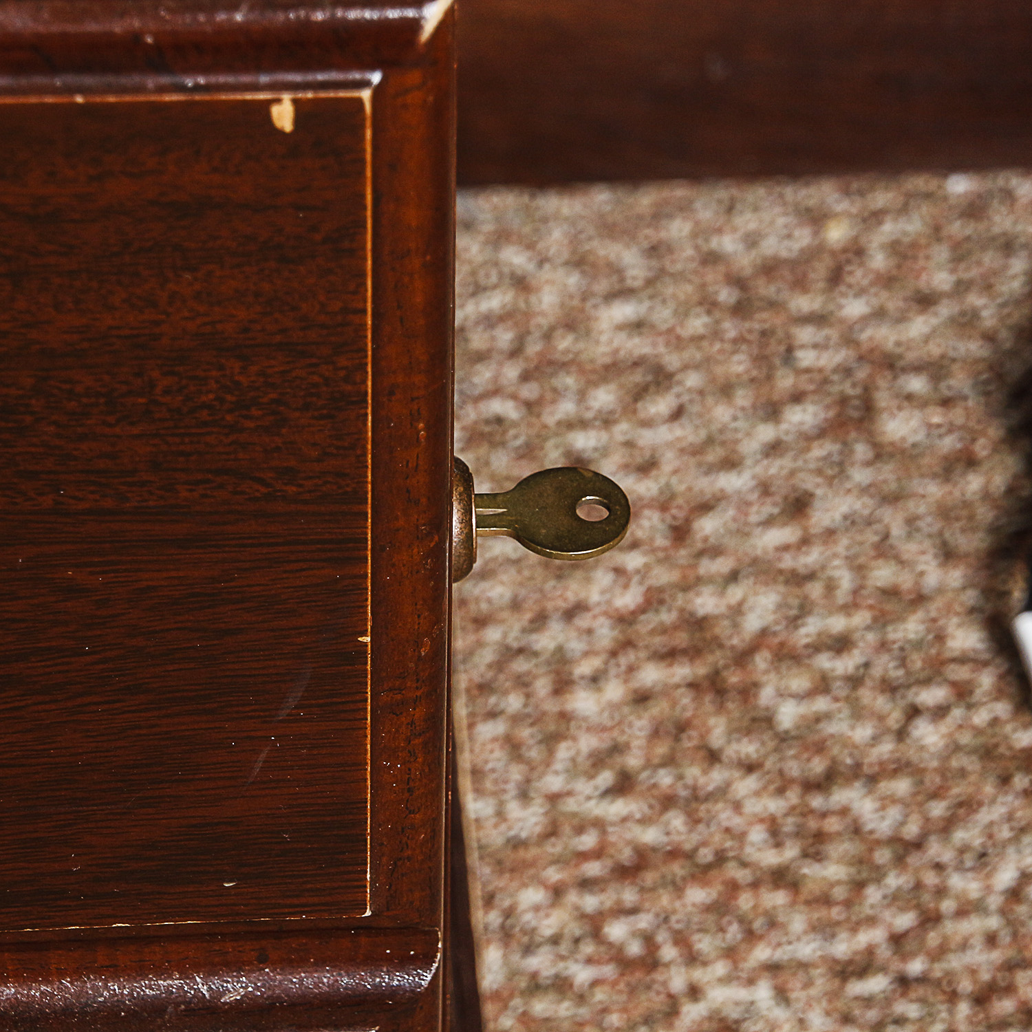 L-Shaped Desk Unit with Privacy Panel Top