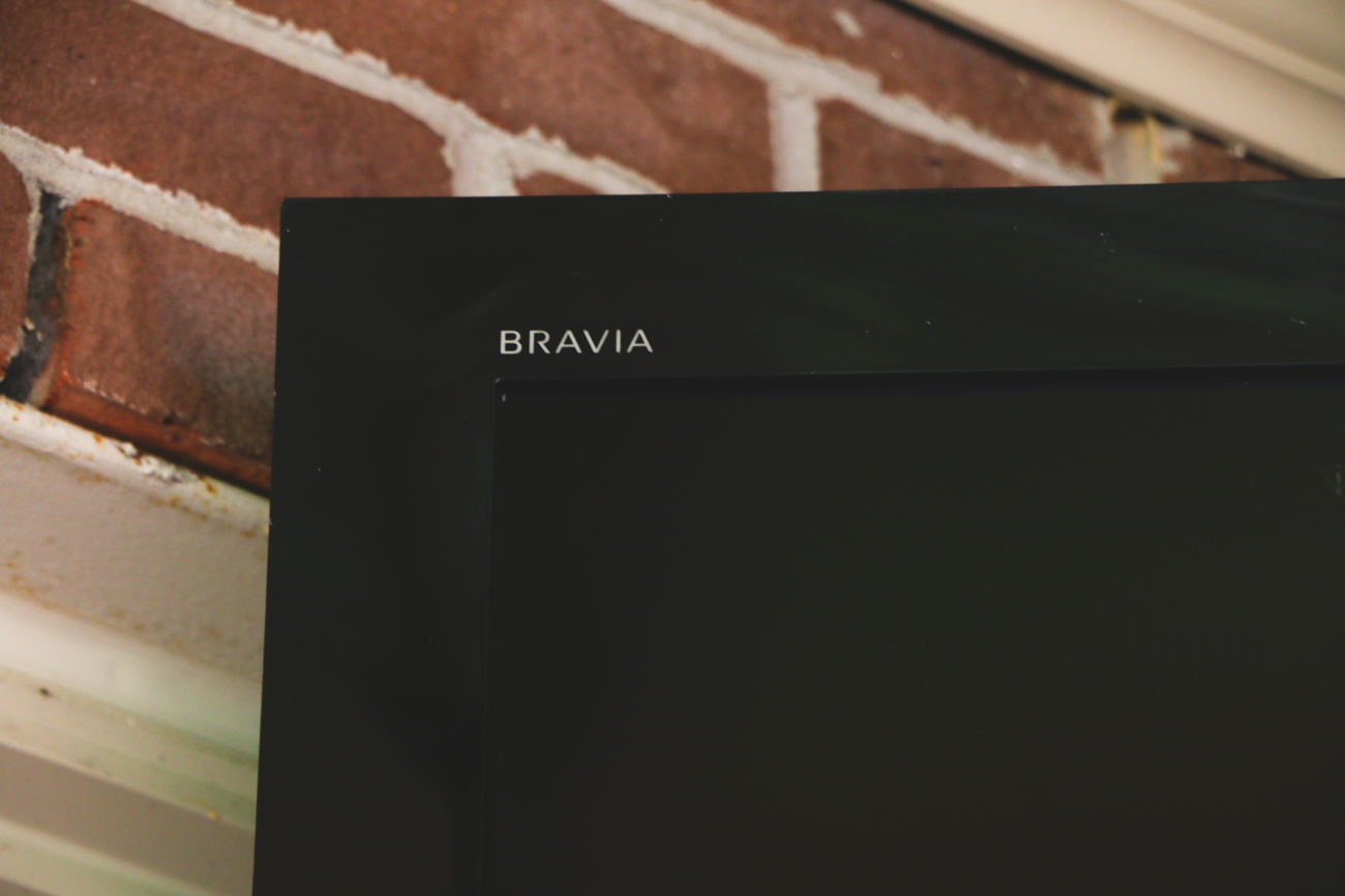 Sony Bravia 32" LCD Flatscreen Television