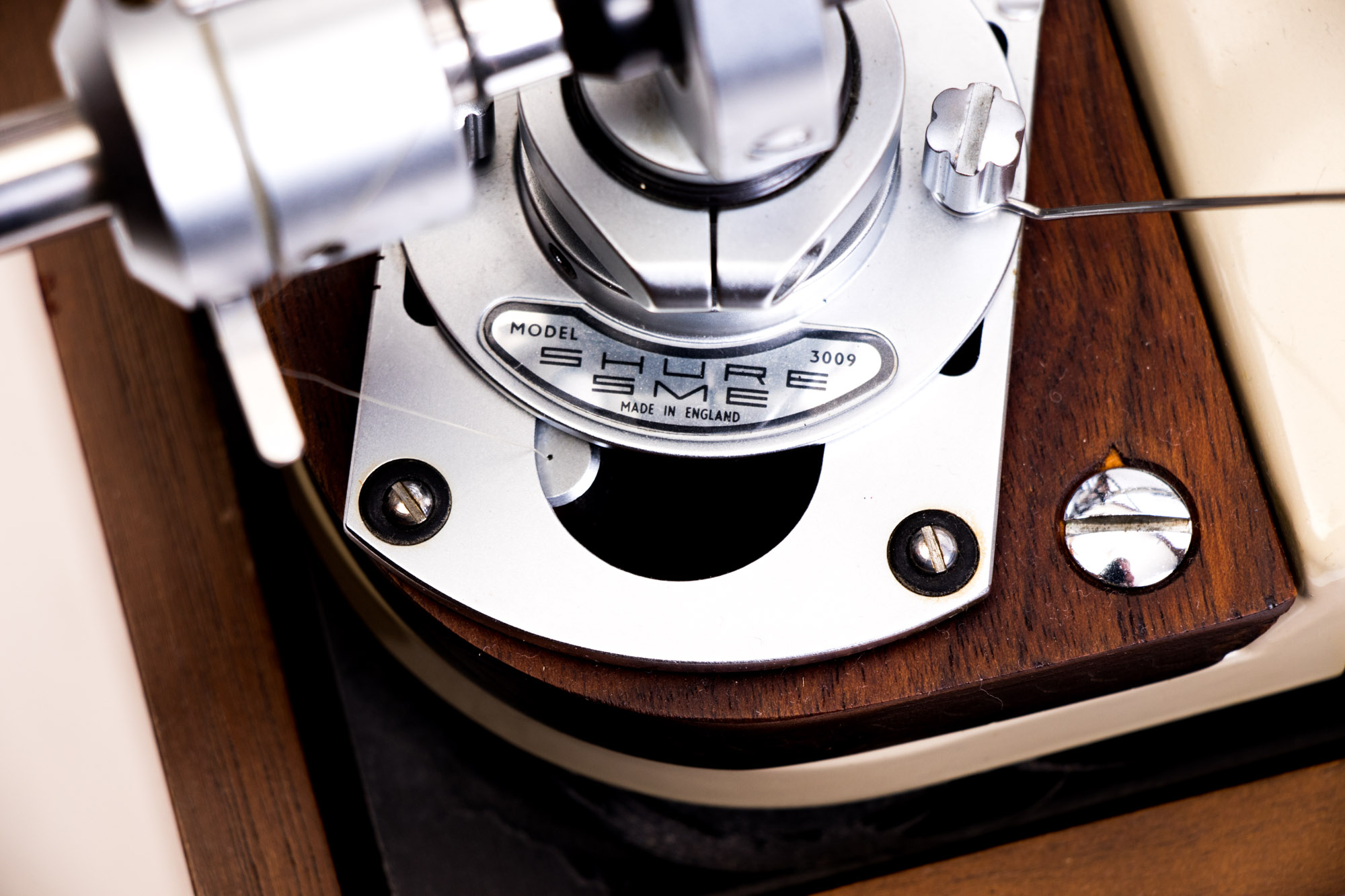 Vintage Thorens TD-124 Turntable