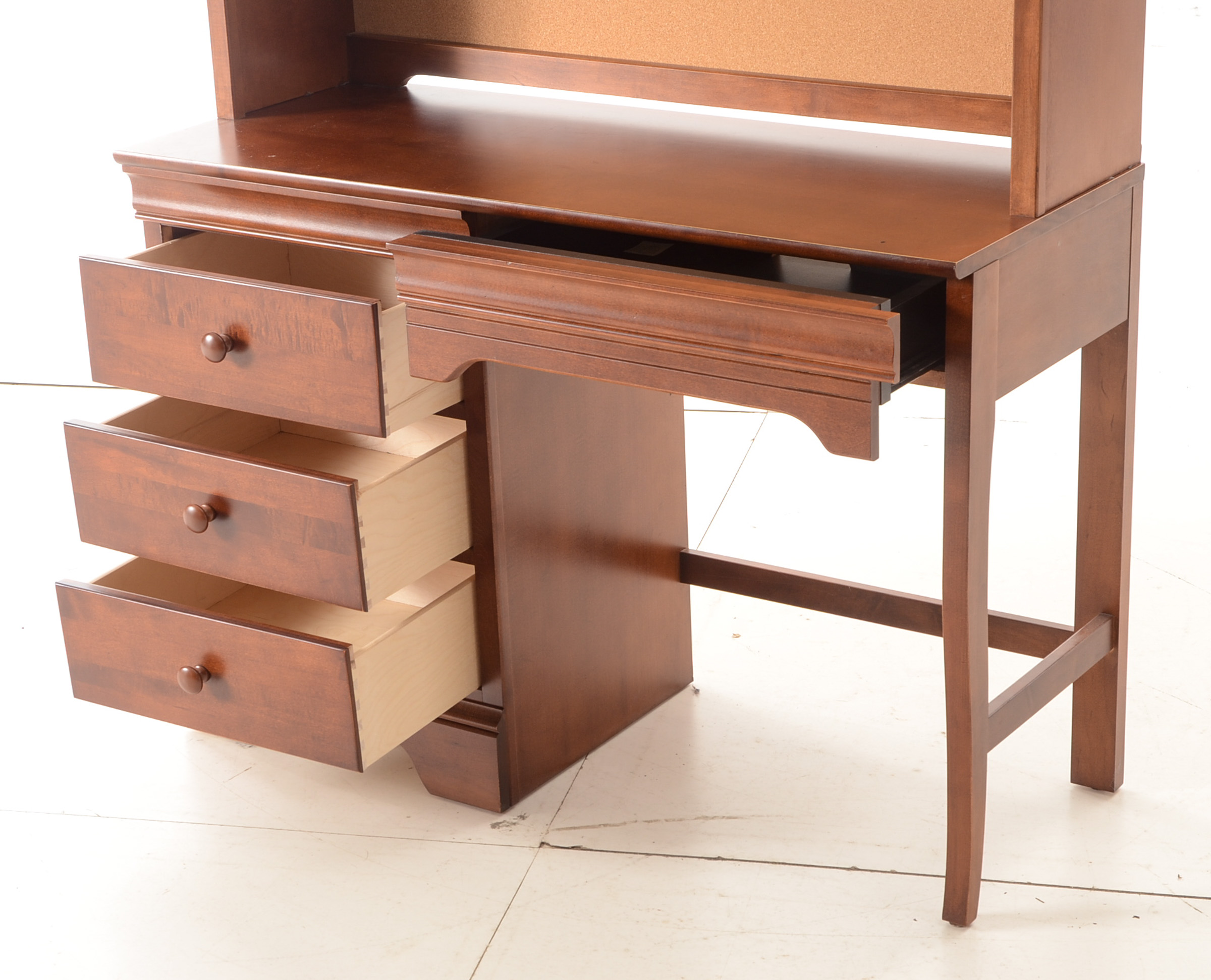 Stanley "Young America" Desk with Hutch