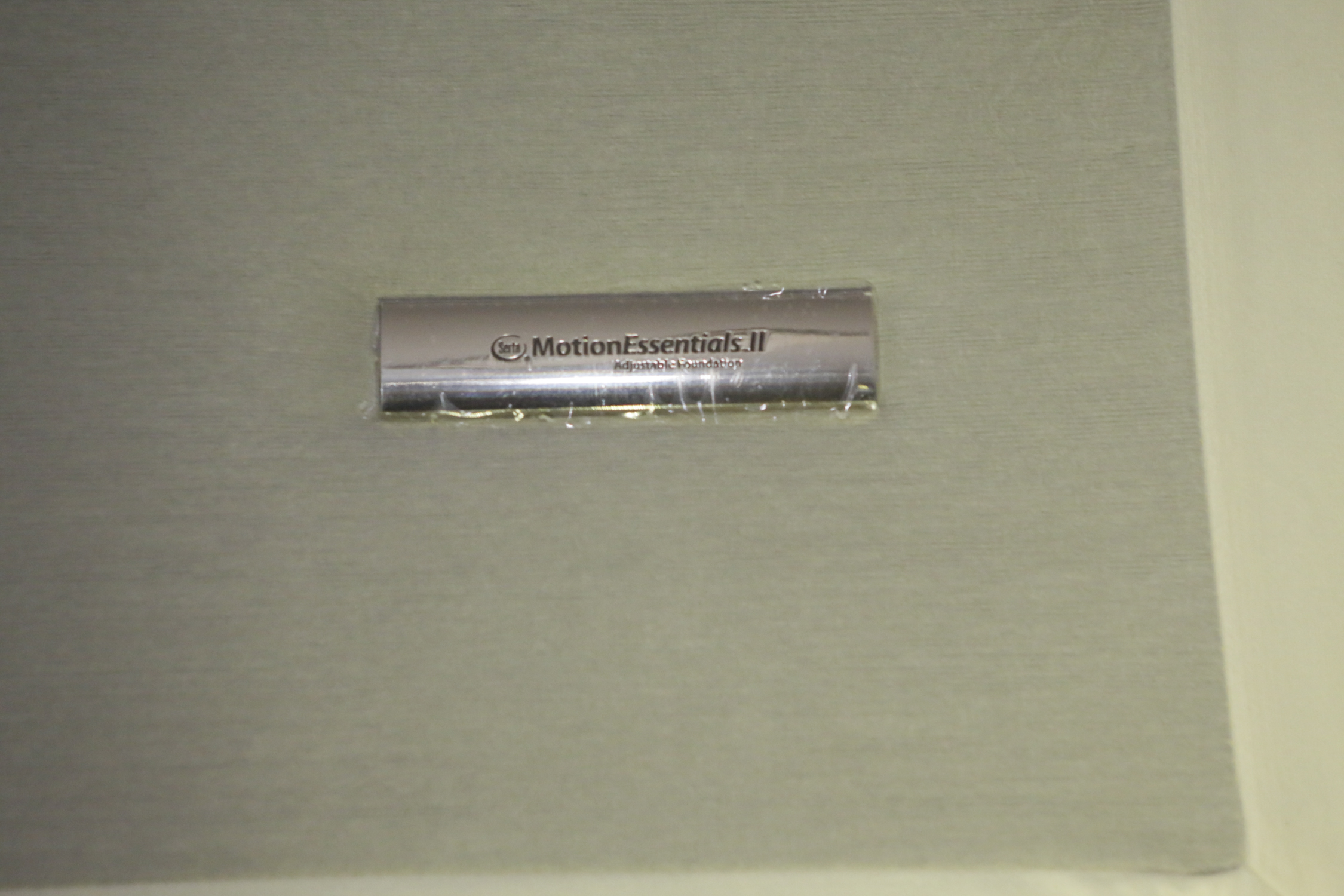 Motion Essentials II Adjustable Foundation by Serta