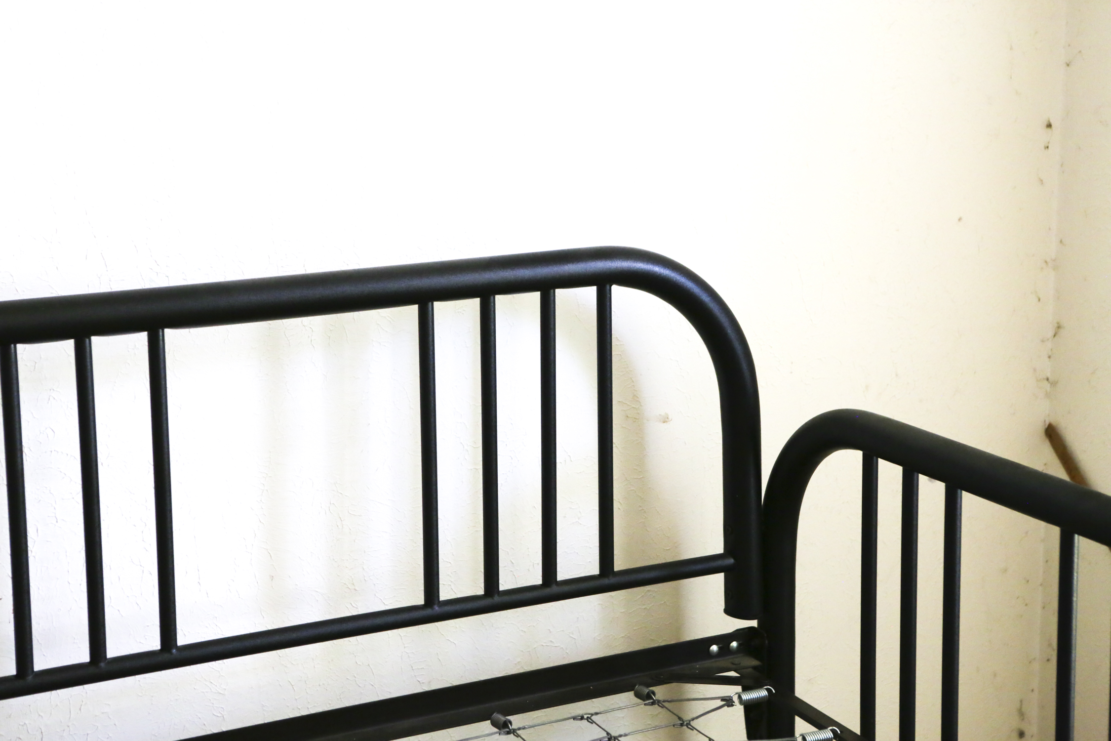 Black Metal Futon Frame with Trundle