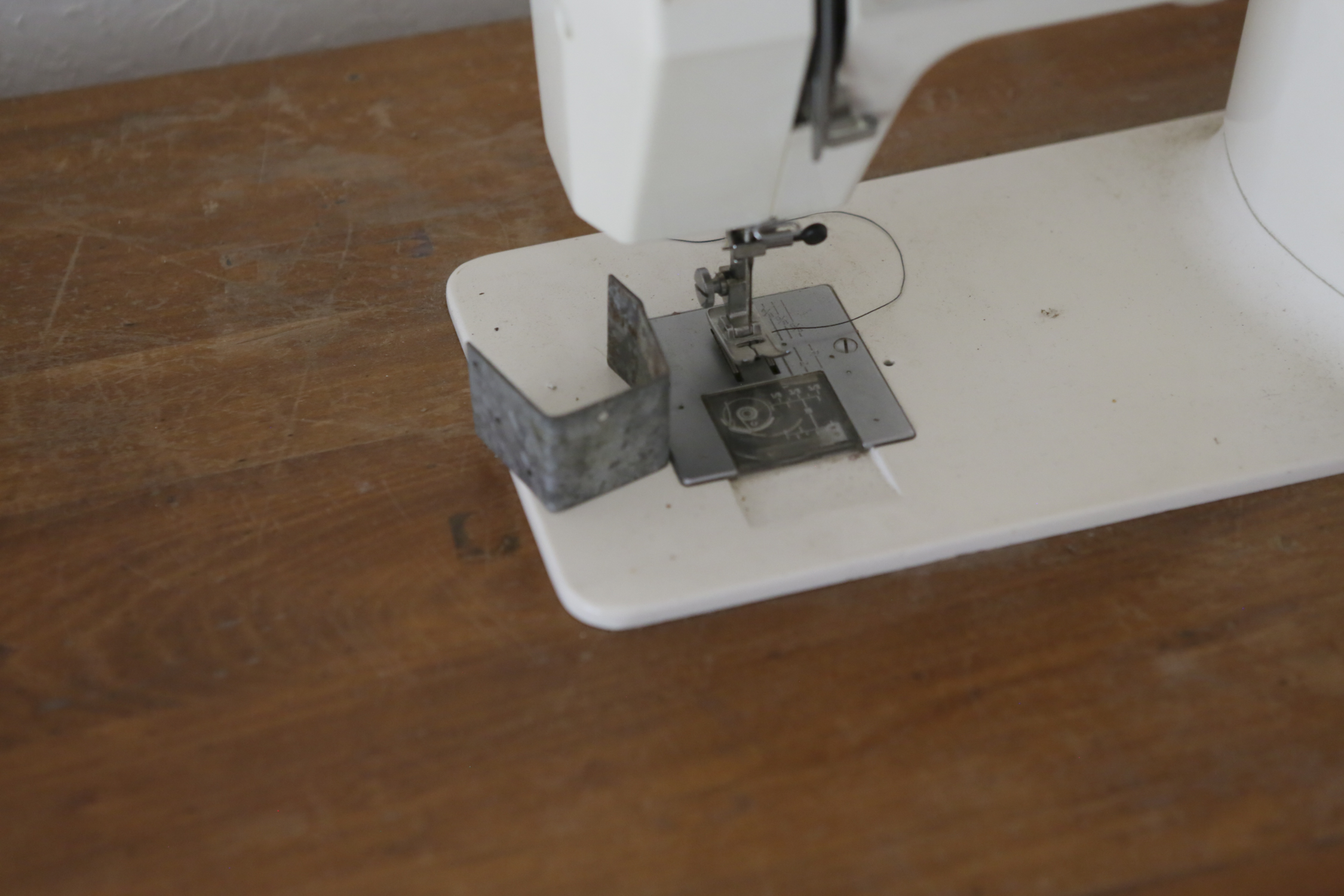 Class Mate New Home Built-in Sewing Machine