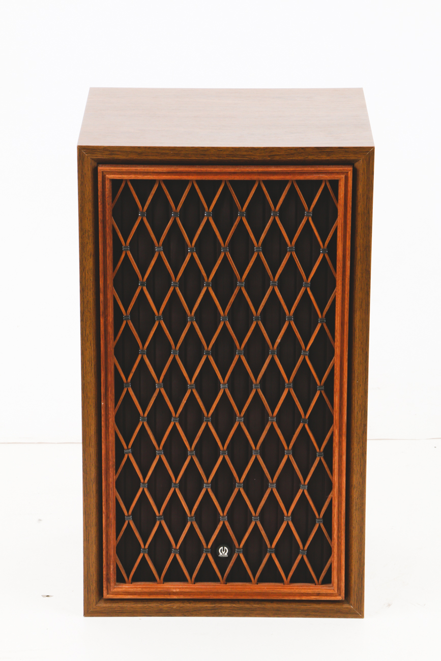 Pair of Pioneer CS-700G Floor Speakers