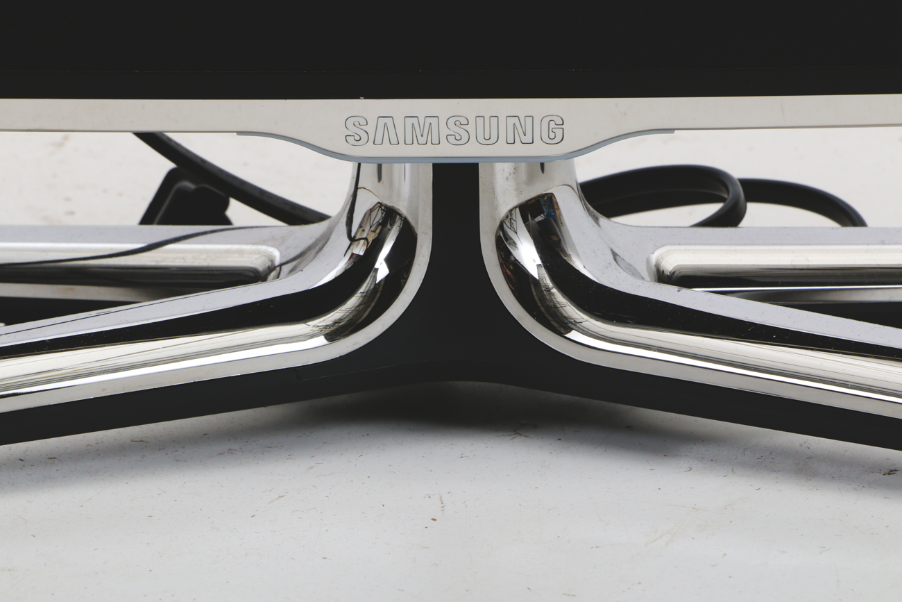 Samsung 55-Inch 3D Smart Television on Chrome Stand