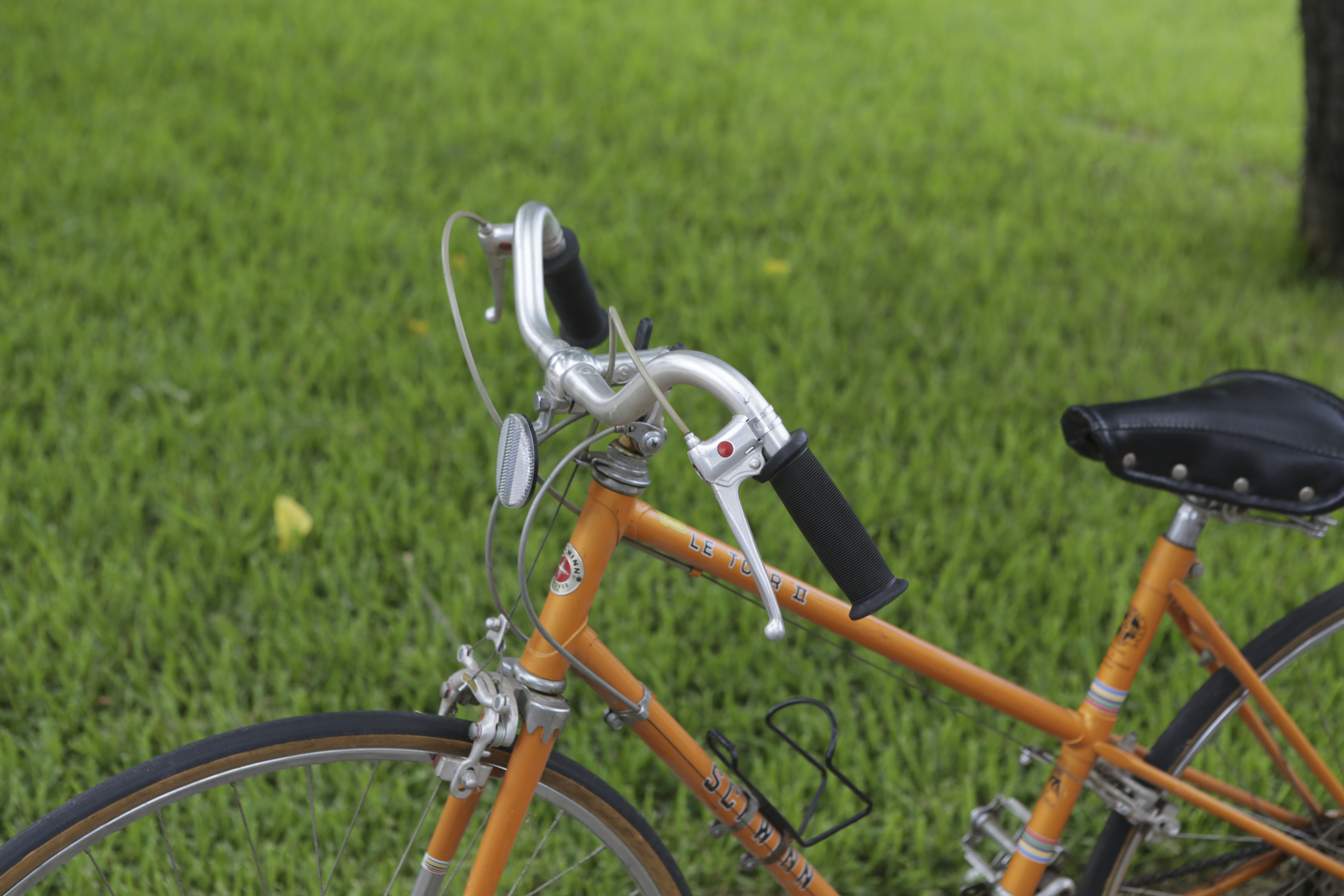 Vintage Schwinn "Le Tour II" Women's Ten-Speed Road Bicycle