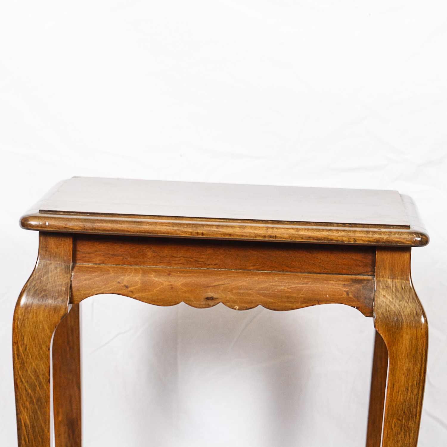 Vintage Queen Anne Style Accent Table