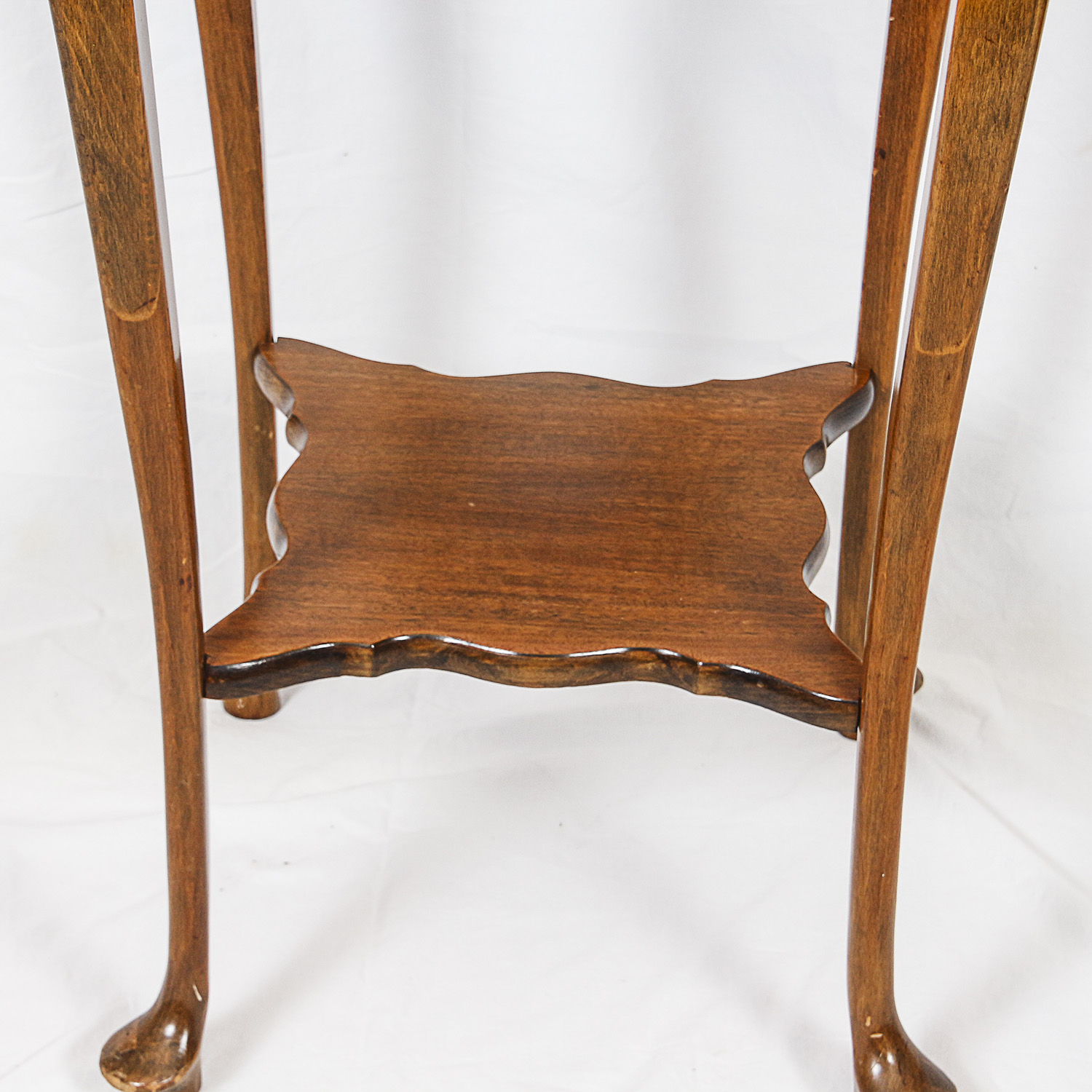 Vintage Queen Anne Style Accent Table