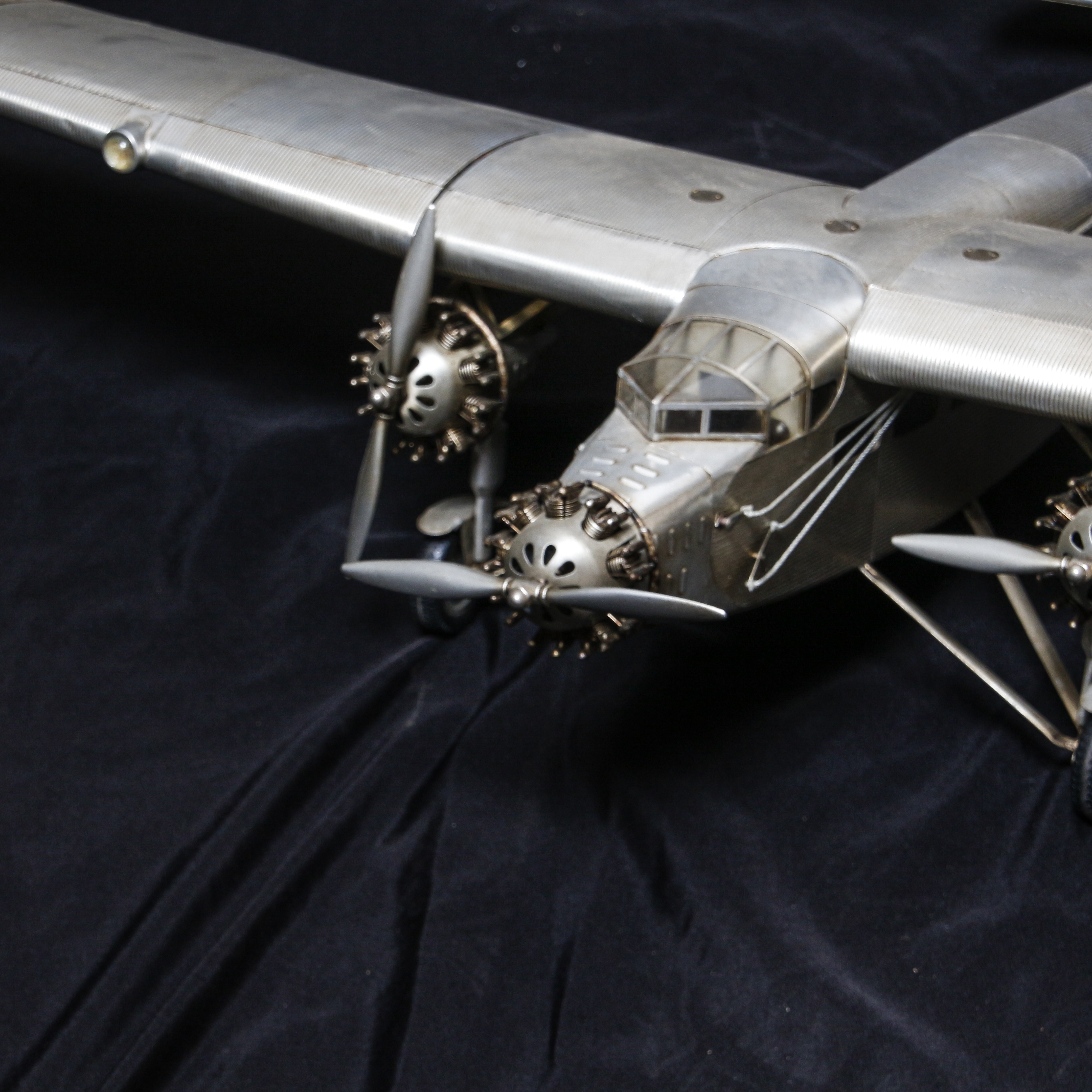 Motorized Spirit of St. Louis Replica