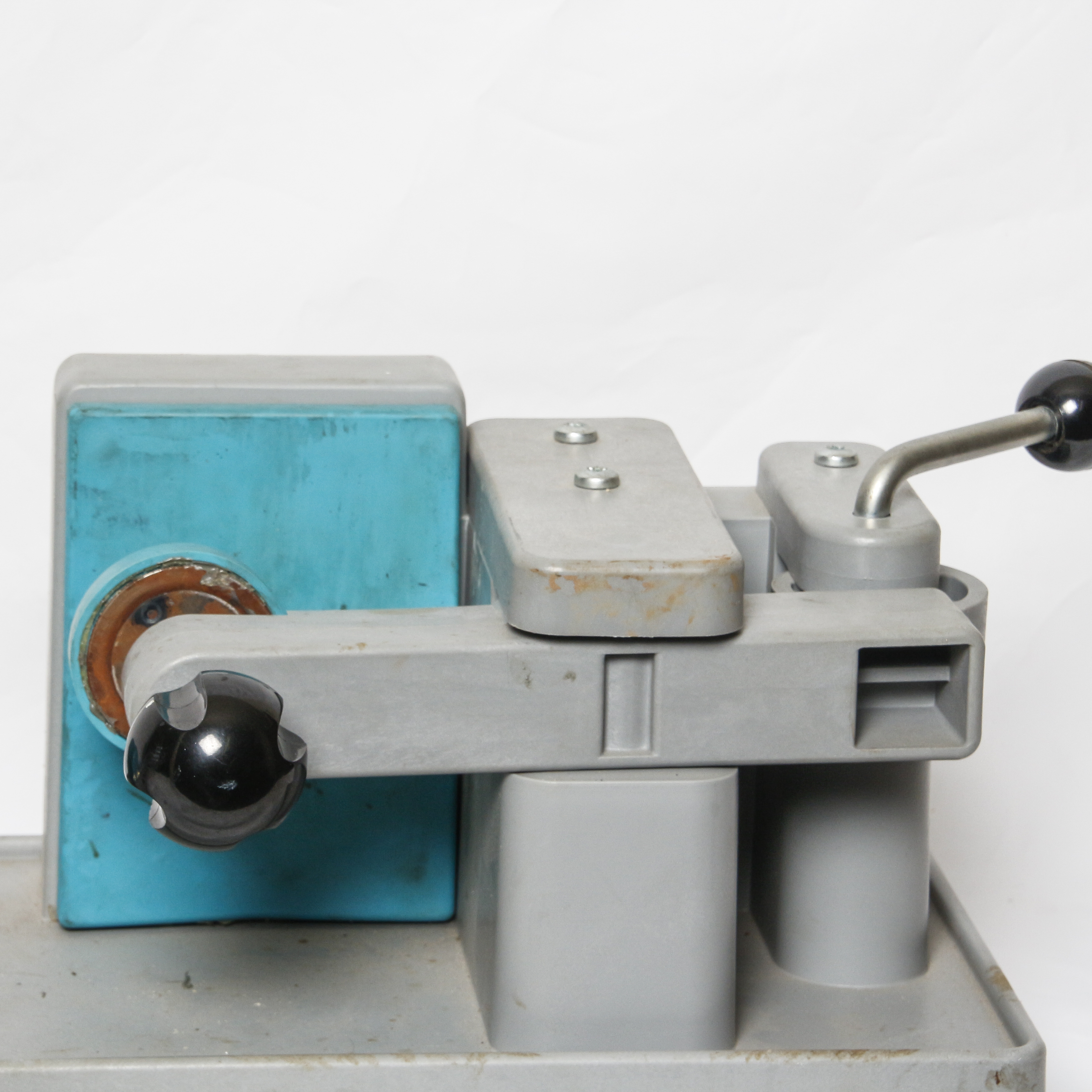 Midway Shooters Vise