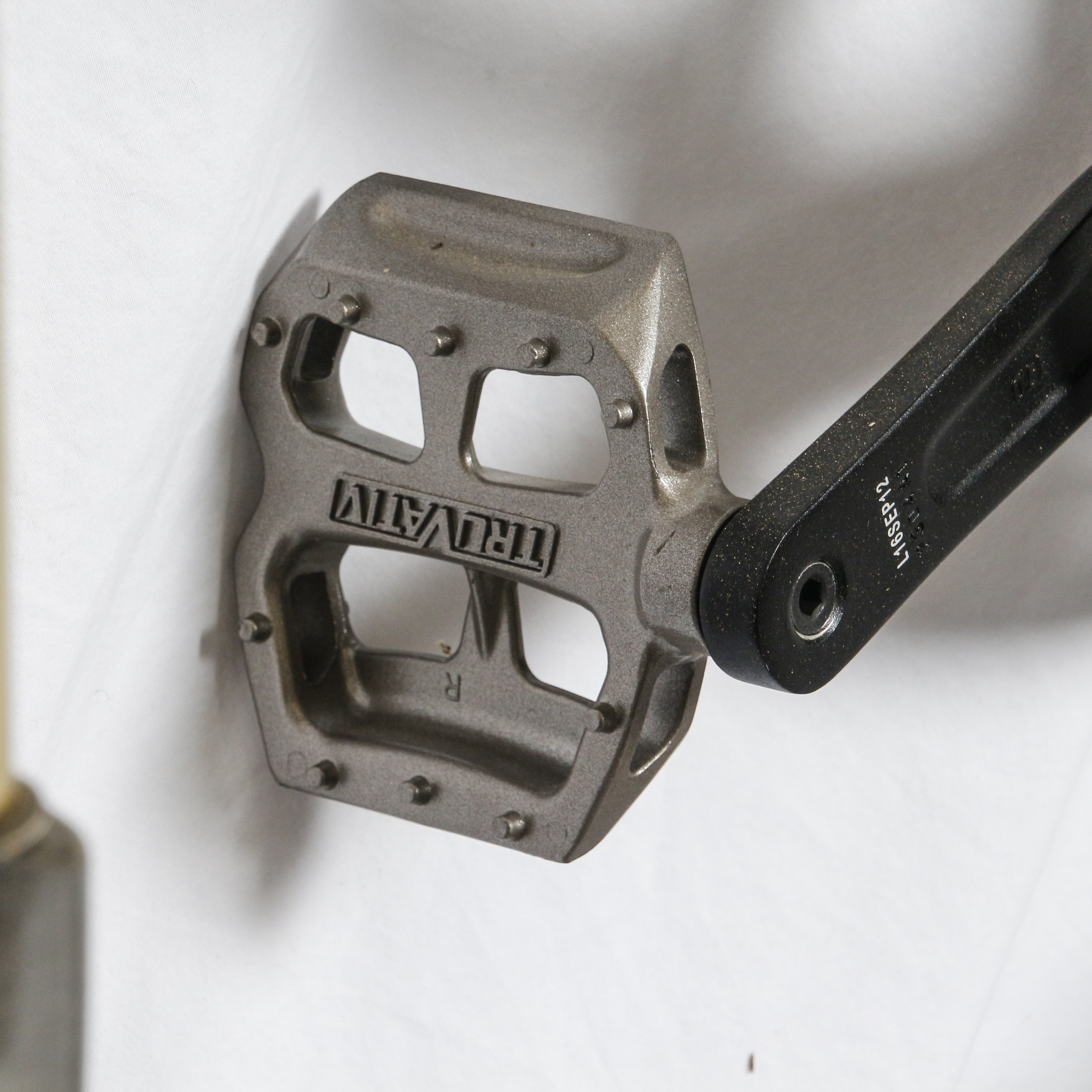 ProdecoTech Outlaw EX 36V Electric Bicycle with Bern Helmet