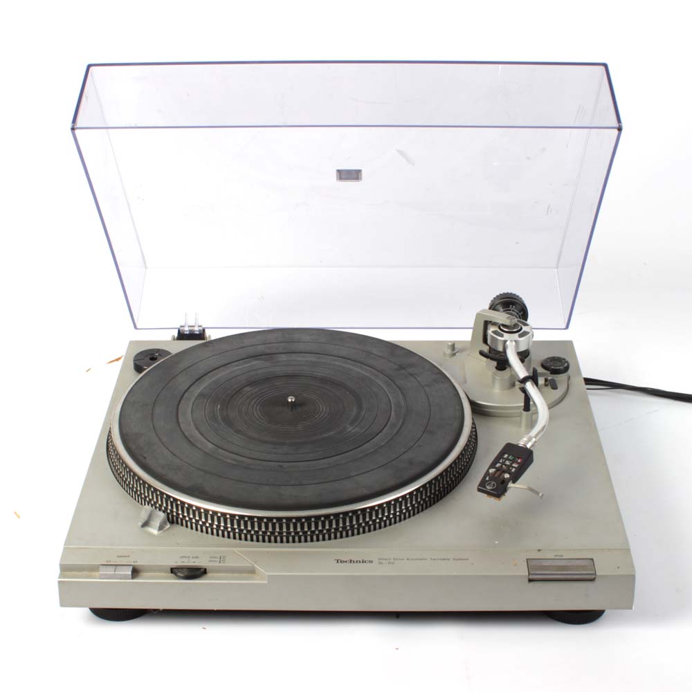 Technics SL-D2 Turntable