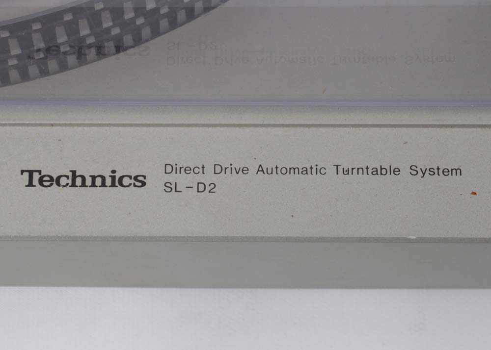 Technics SL-D2 Turntable