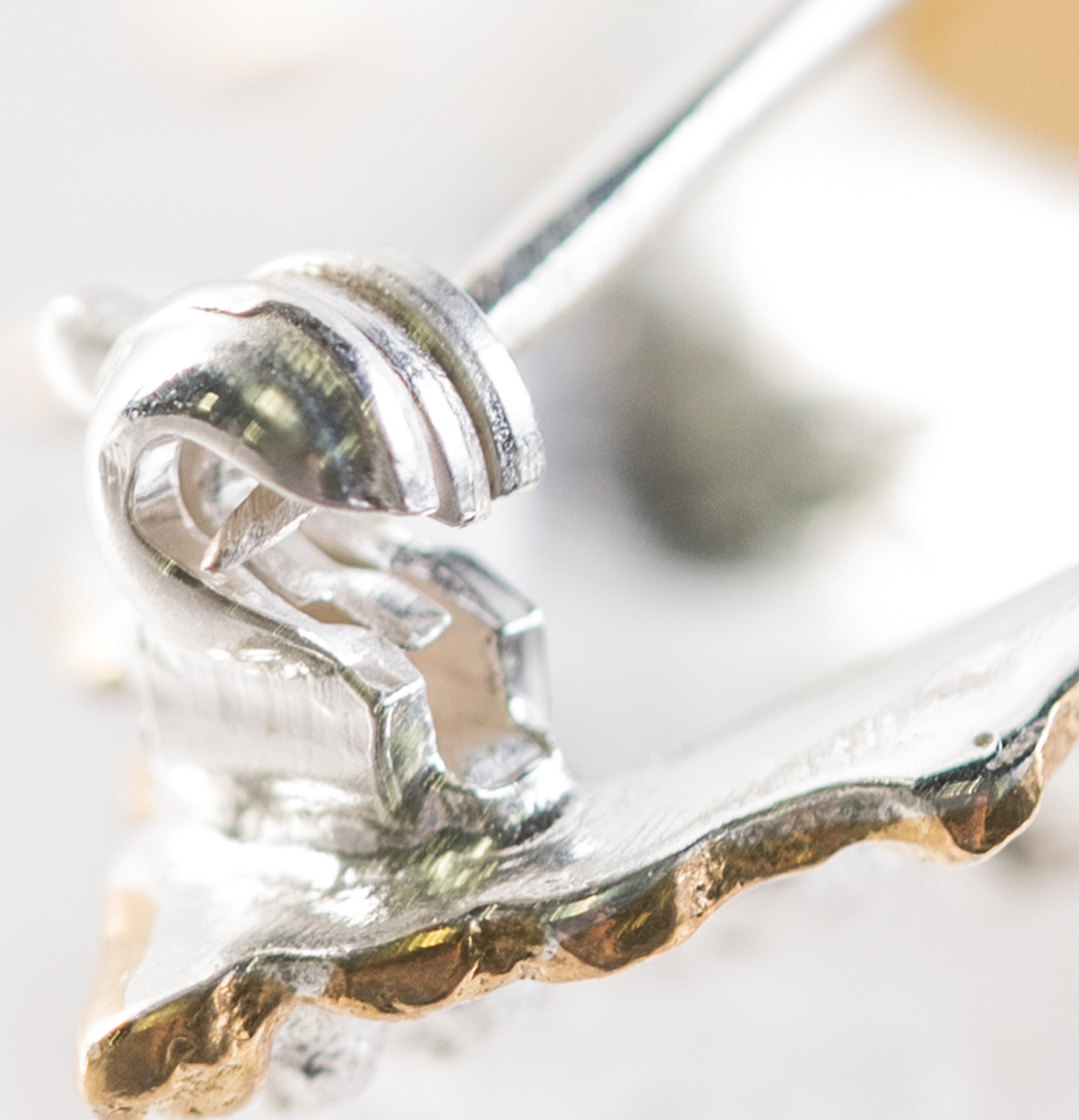 Sterling Silver, 11.90 CT Moss Opal, and Sapphire Shell Brooch