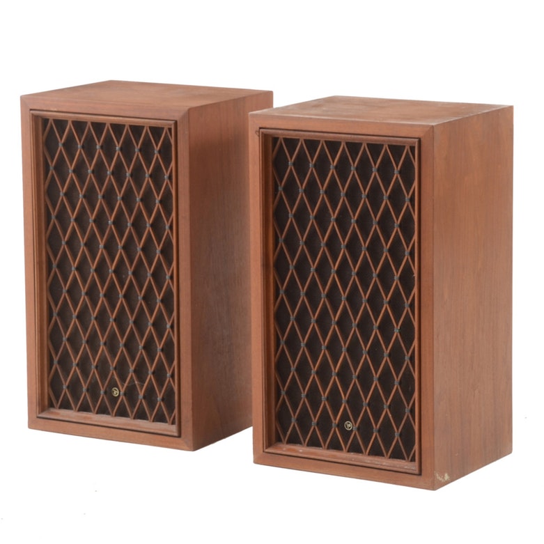 Pair of Pioneer Floor Speakers