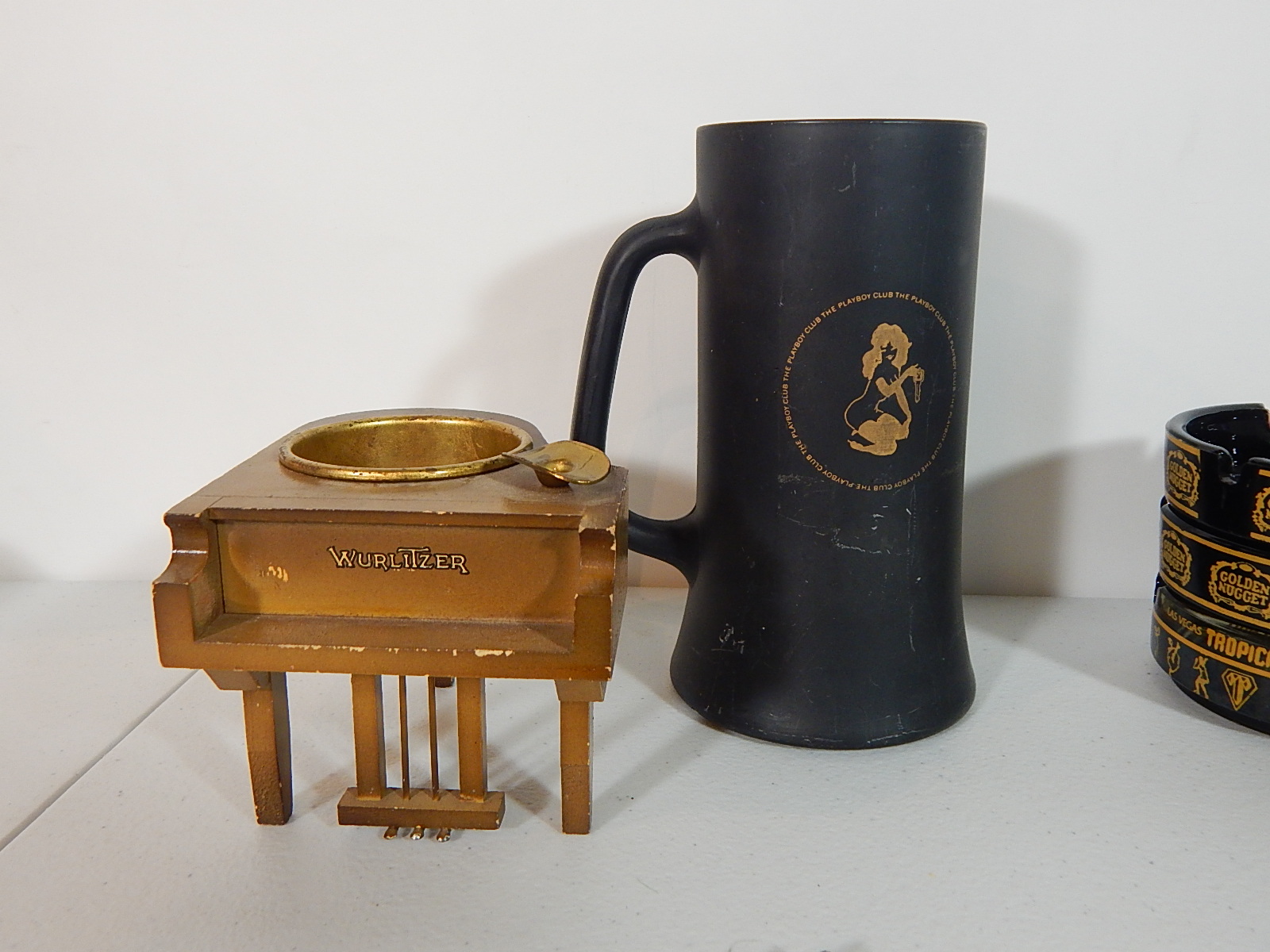 Las Vegas Collectibles with Matchbooks and Ash Receivers