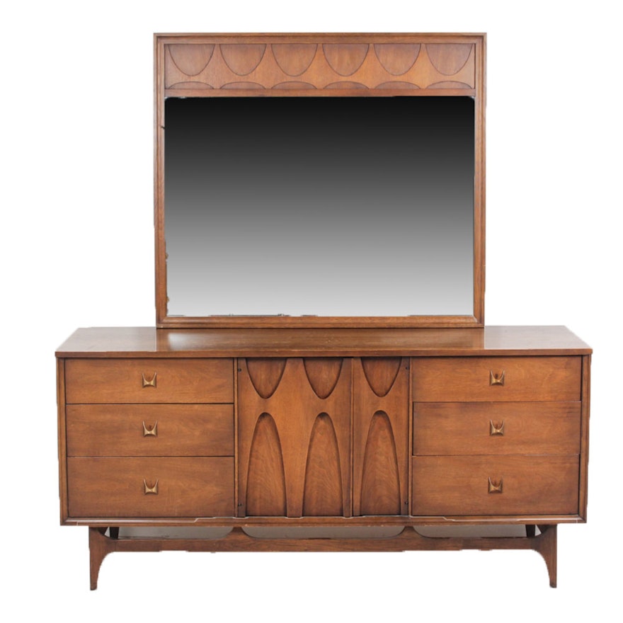 Mid-Century Modern Dresser "Brasilia" by Broyhill