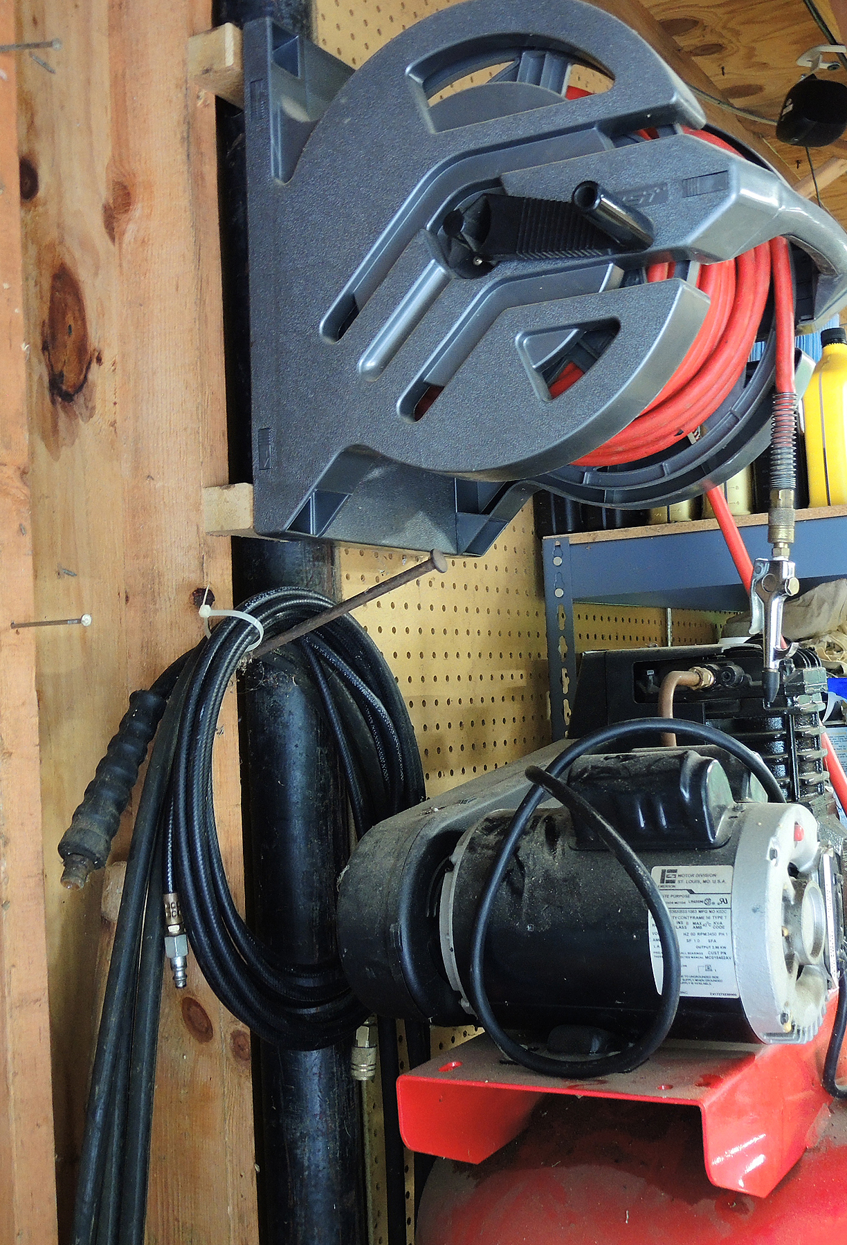 Husky 60 Gallon Vertical Air Compressor with Hose and Reel