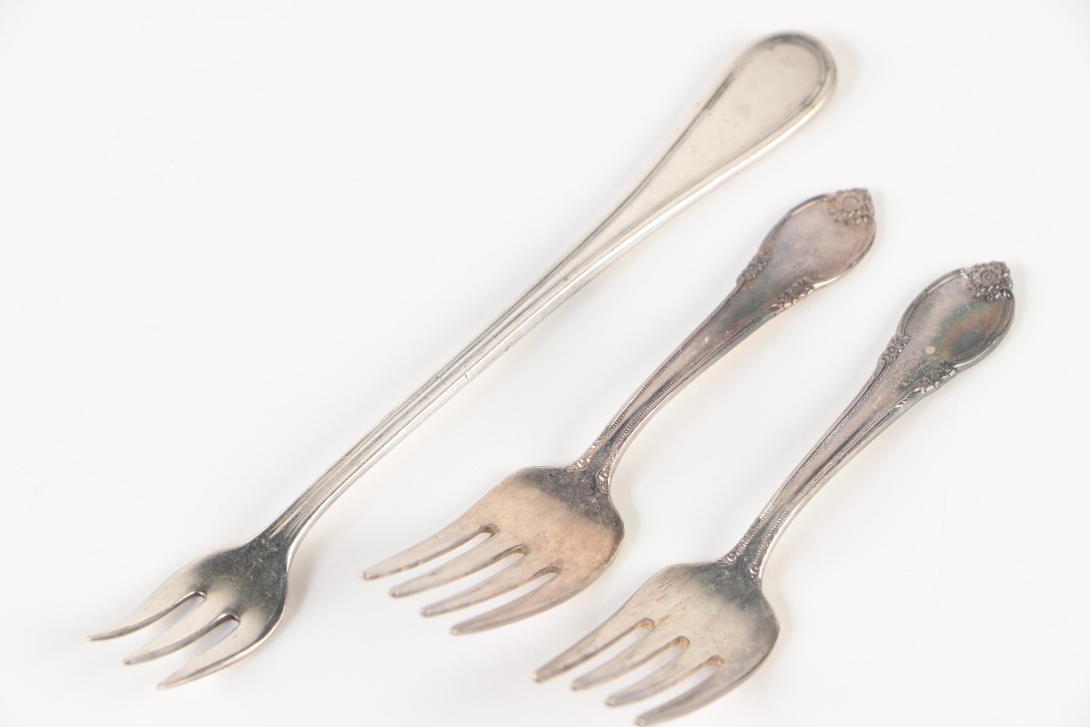 Fine Arts Sterling Silver Co. "Processional" Sterling Silver Flatware Set