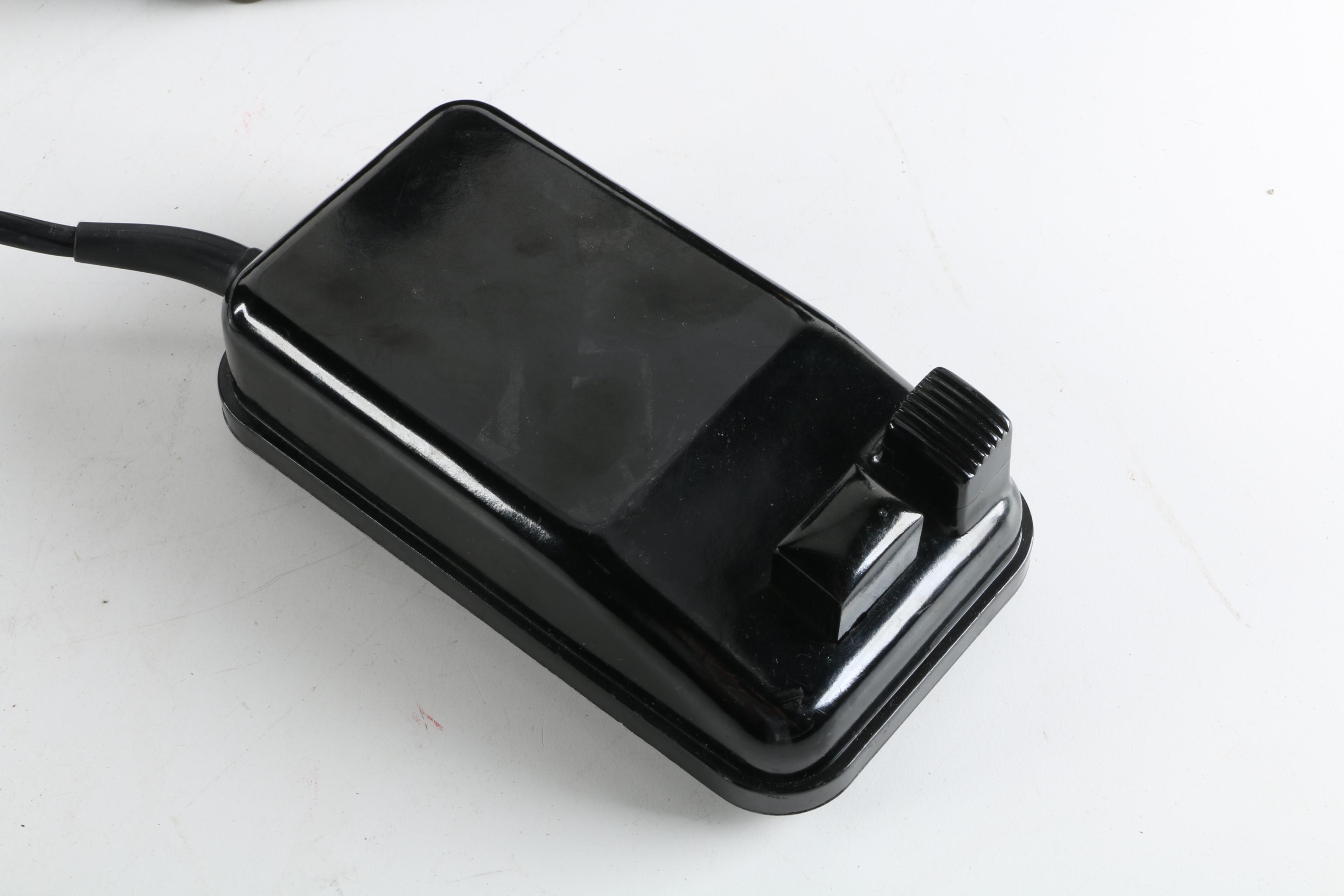 Vintage Singer Featherweight Sewing Machine