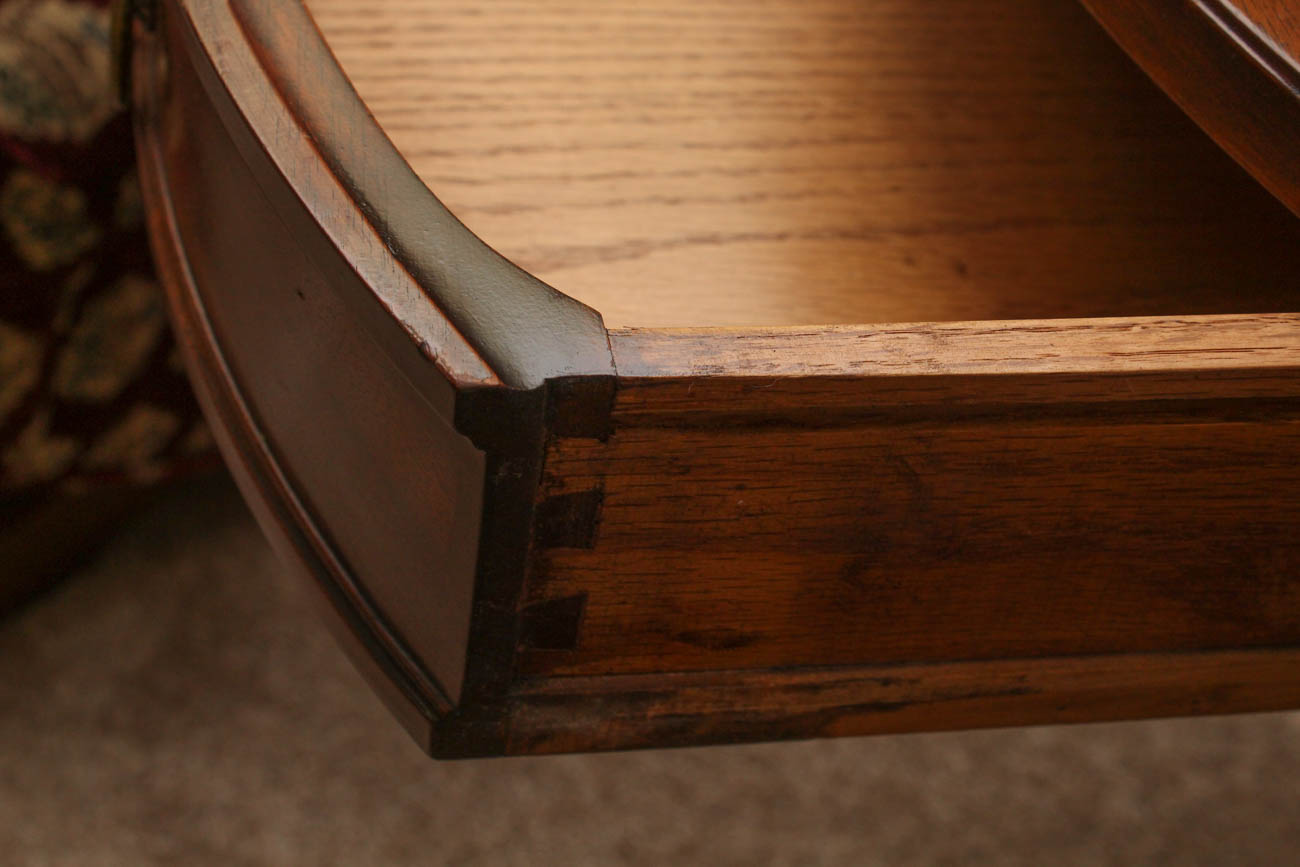 Zangerle Paw Feet Accent Table