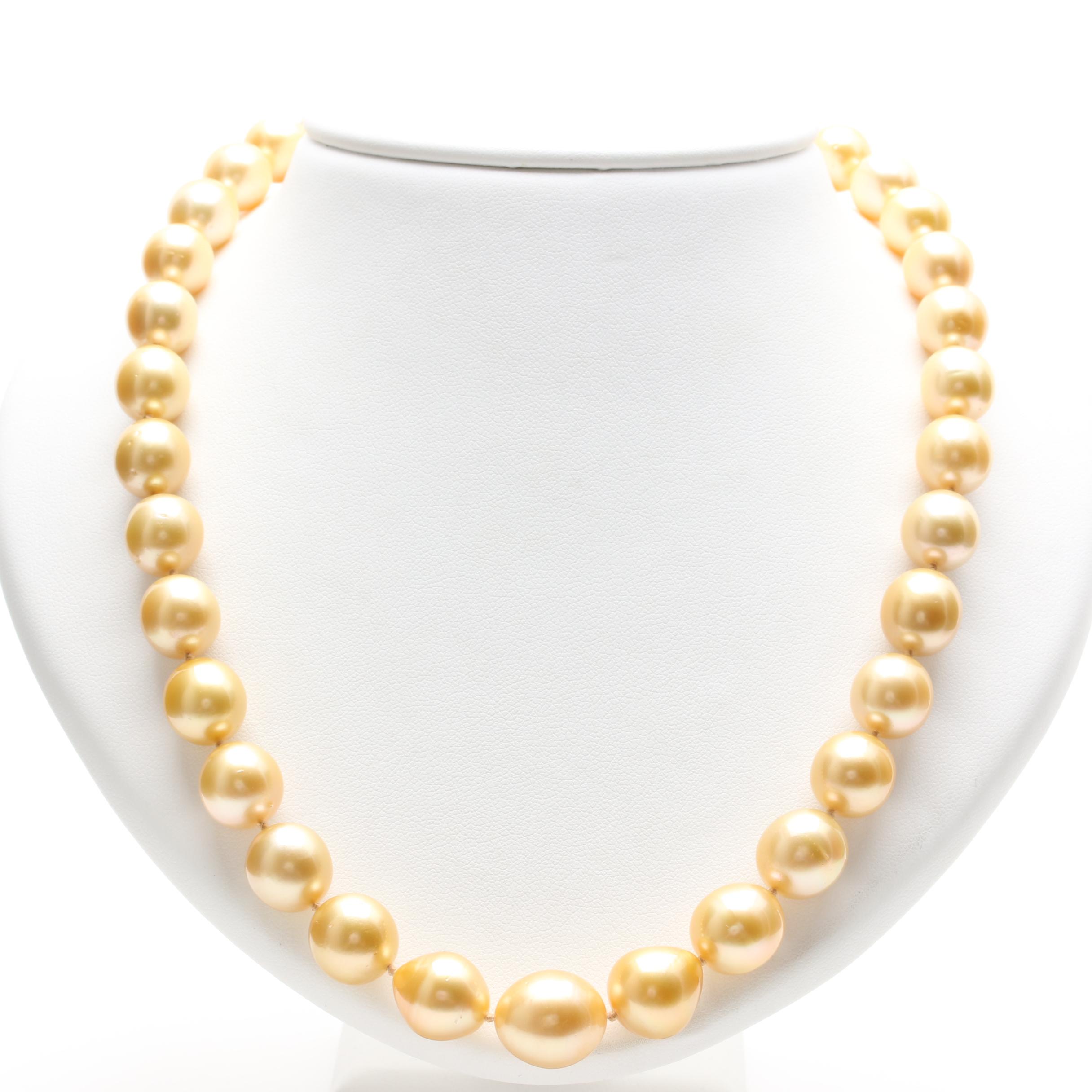 14K Yellow Gold Cultured Pearl Graduated Strand Necklace