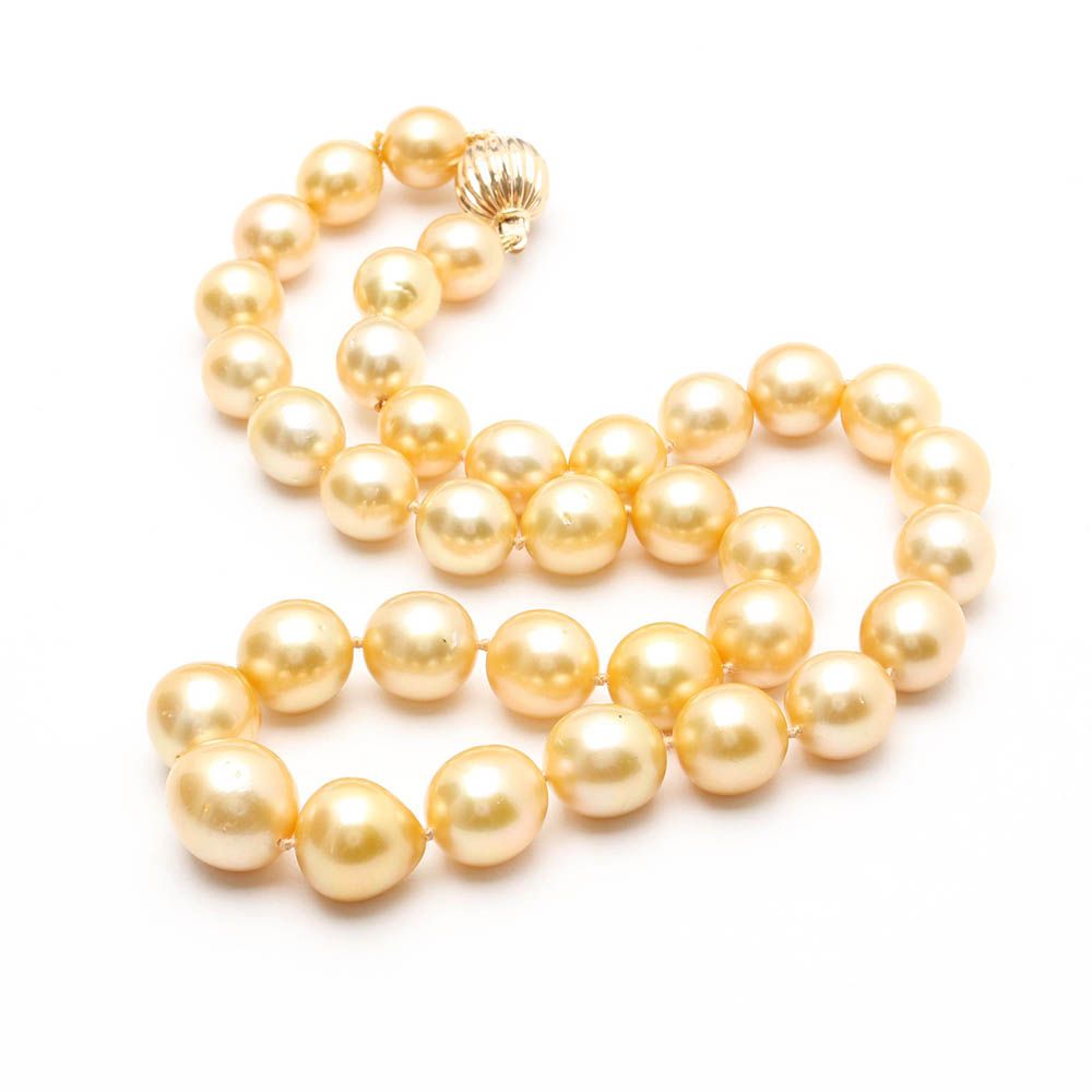 14K Yellow Gold Cultured Pearl Graduated Strand Necklace