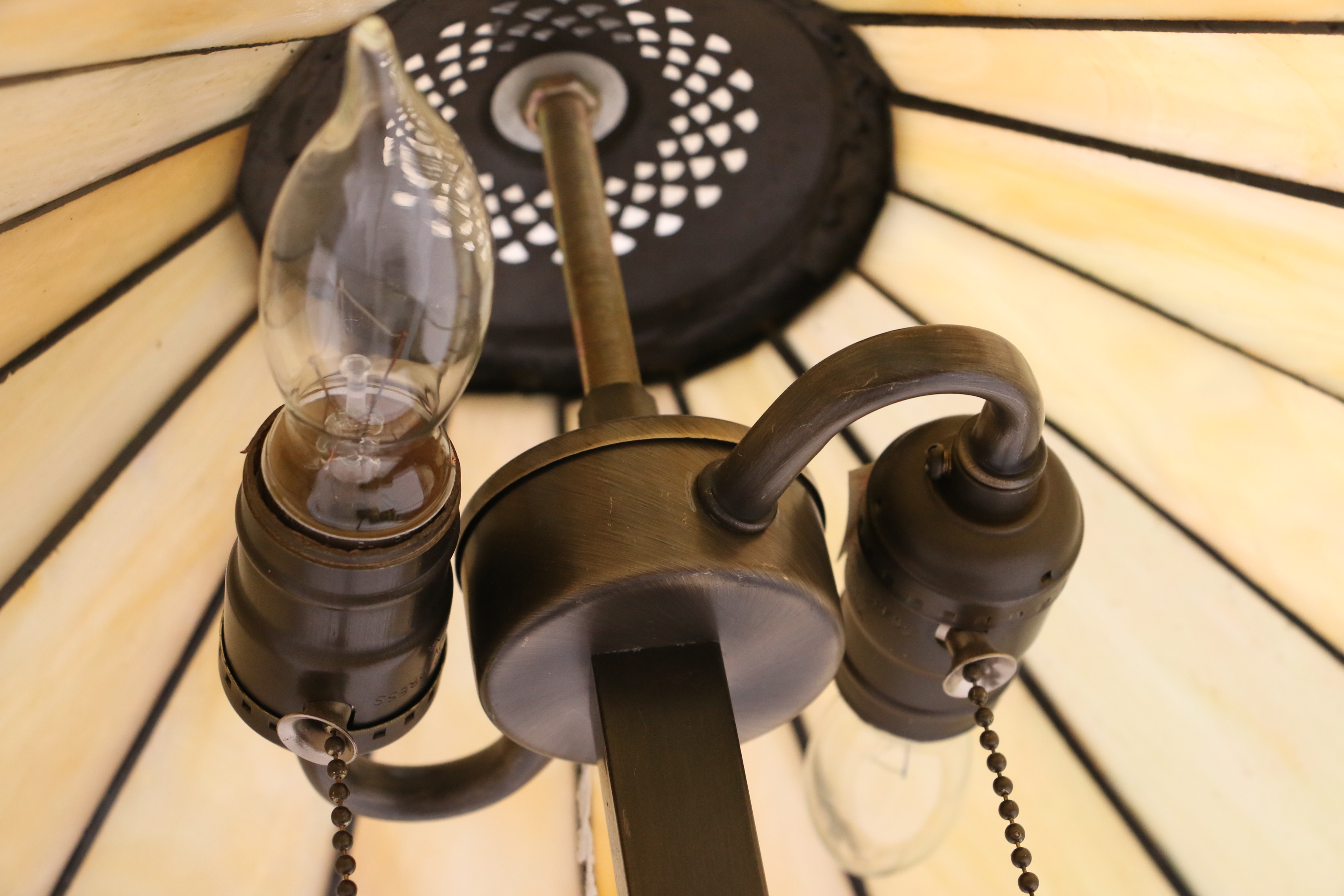 Dale Tiffany Stained Glass Table Lamp