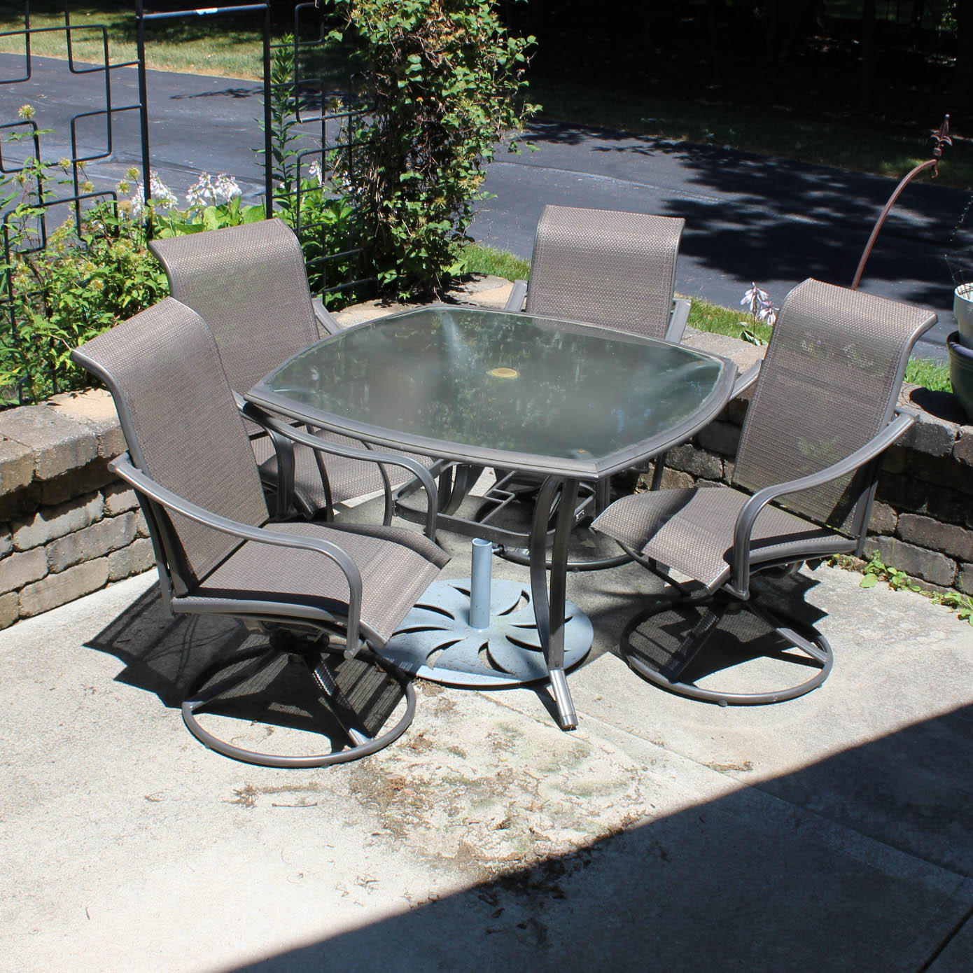 Martha stewart 2025 living patio table