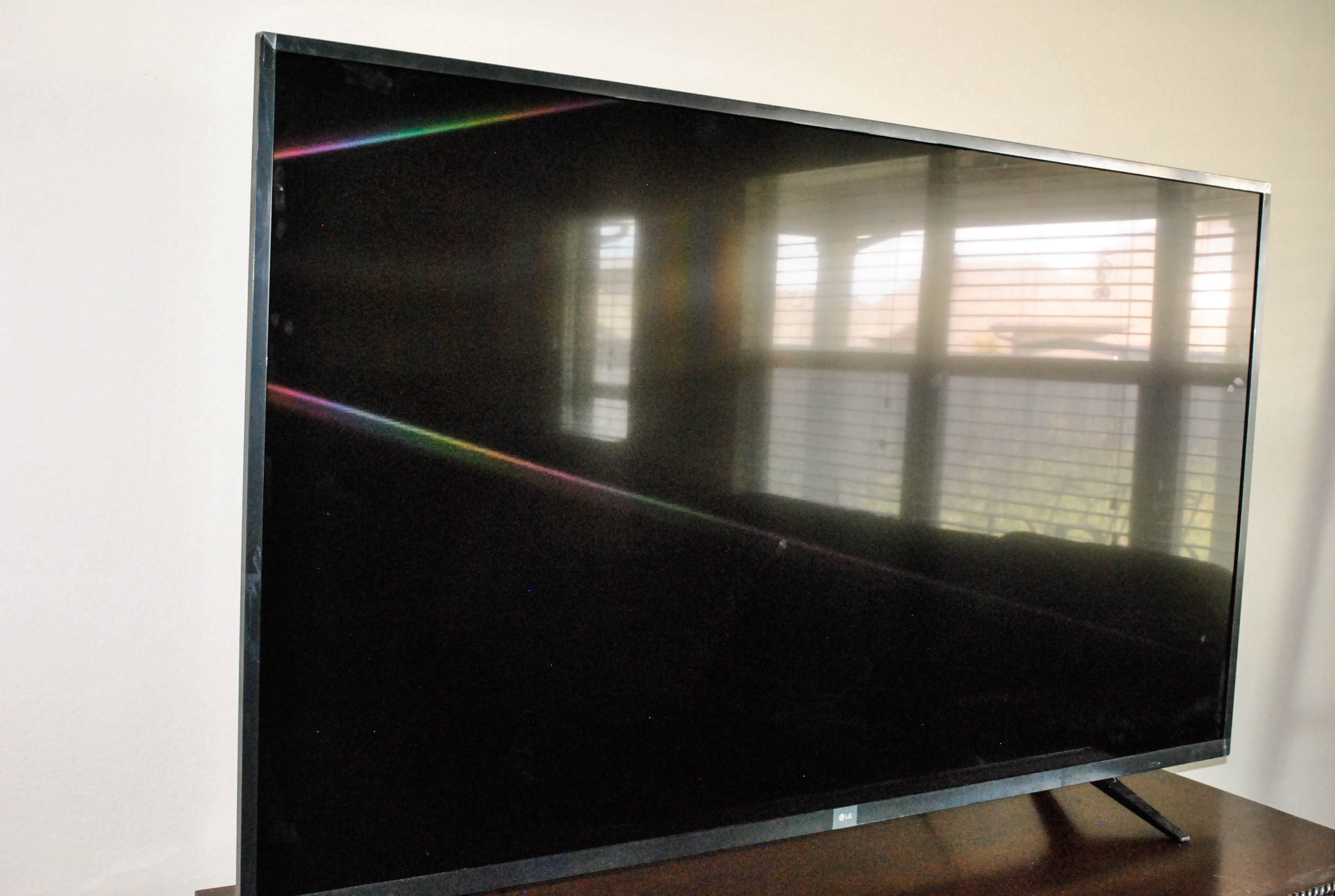 LG 65UJ6200 65" 4K Smart Television