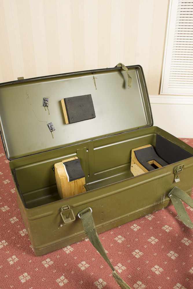 Oberwerk 25/40x100 Long-Range Observation Binoculars with Tripod and Case