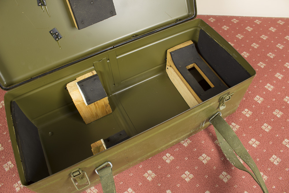 Oberwerk 25/40x100 Long-Range Observation Binoculars with Tripod and Case