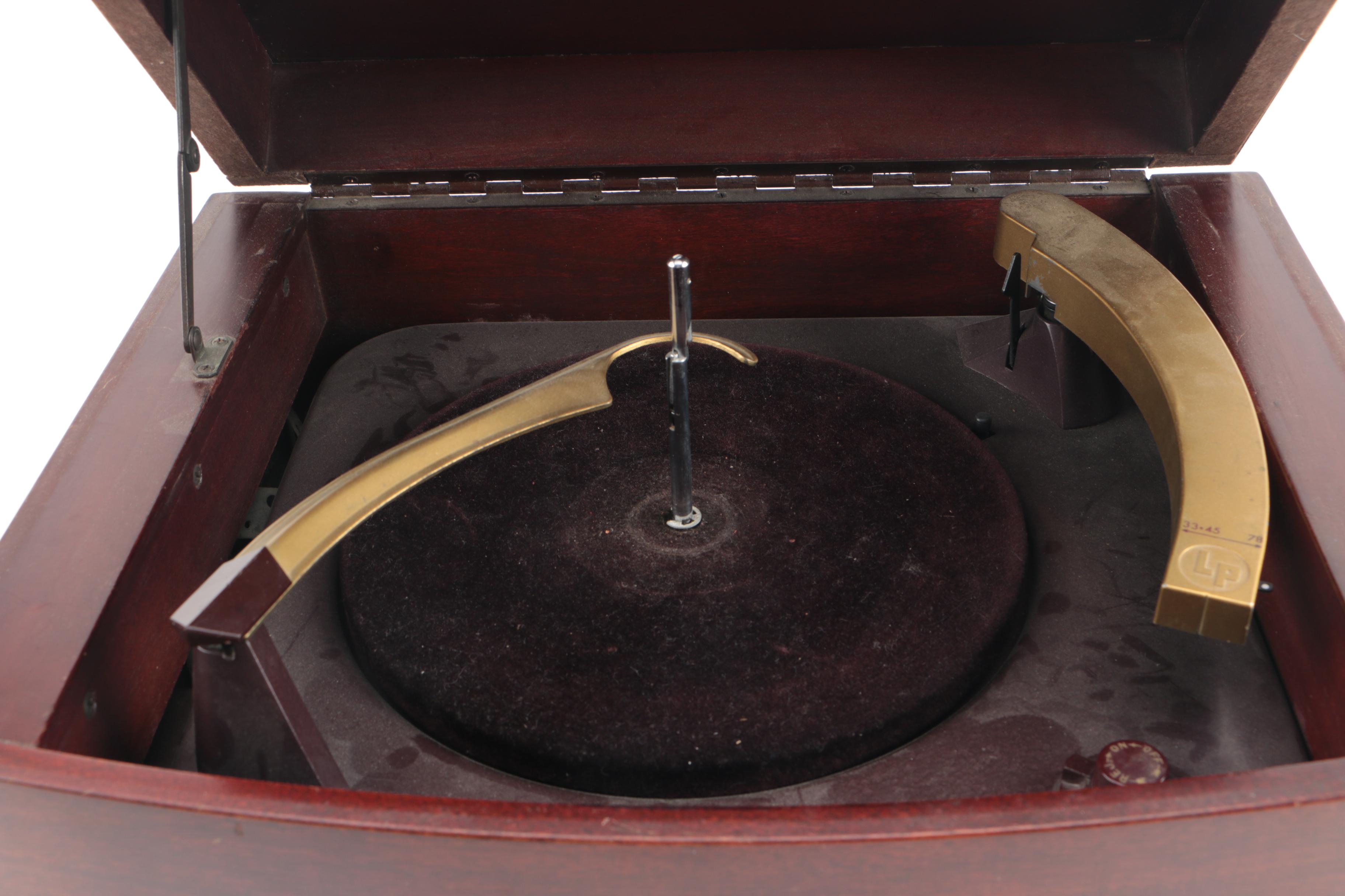 Vintage Columbia 360 Mahogany Three-Speed Mono Phonograph