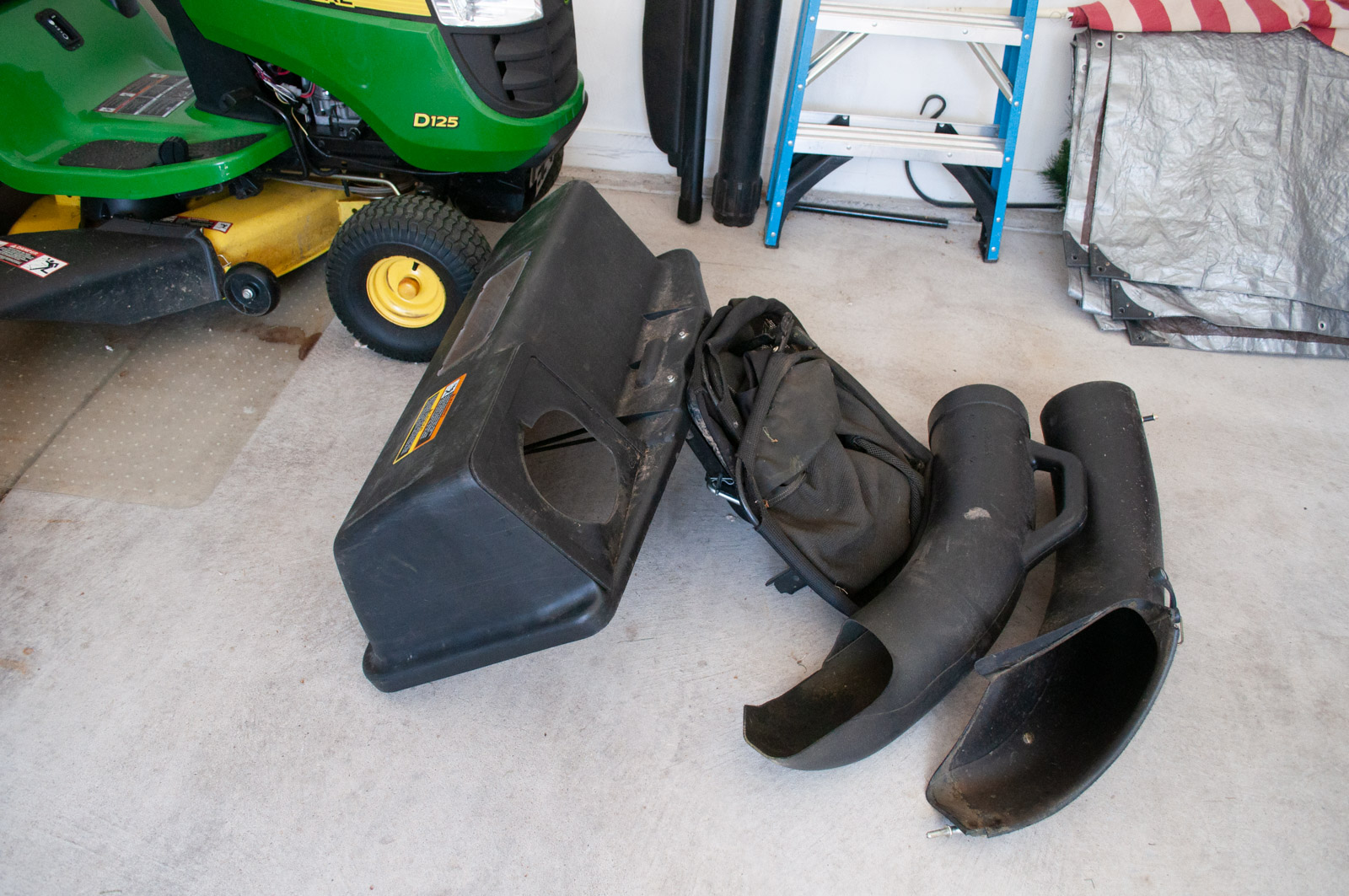 John Deere "D125" Riding Lawn Mower with Bagger Attachment Frame