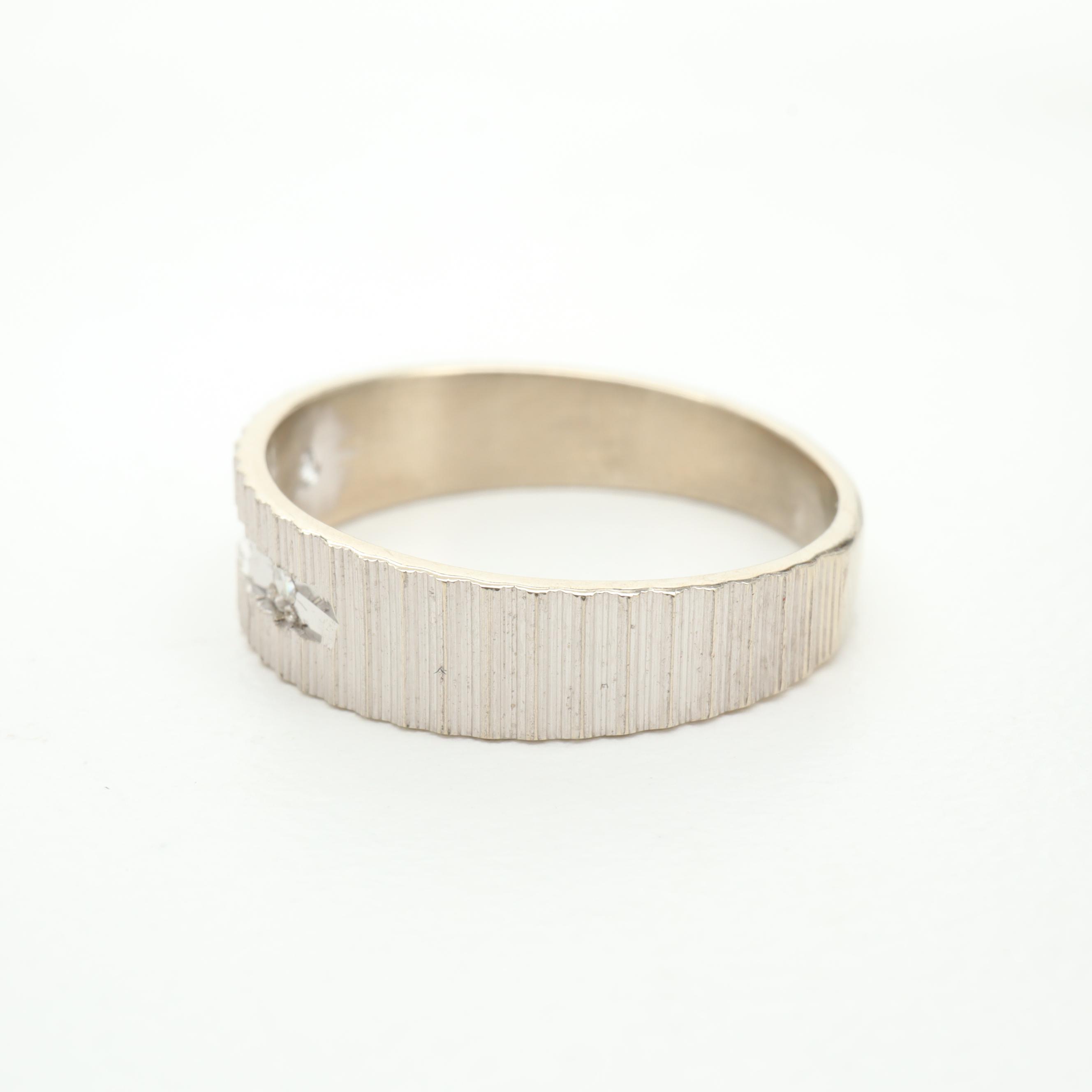 14K White Gold Diamond Ring