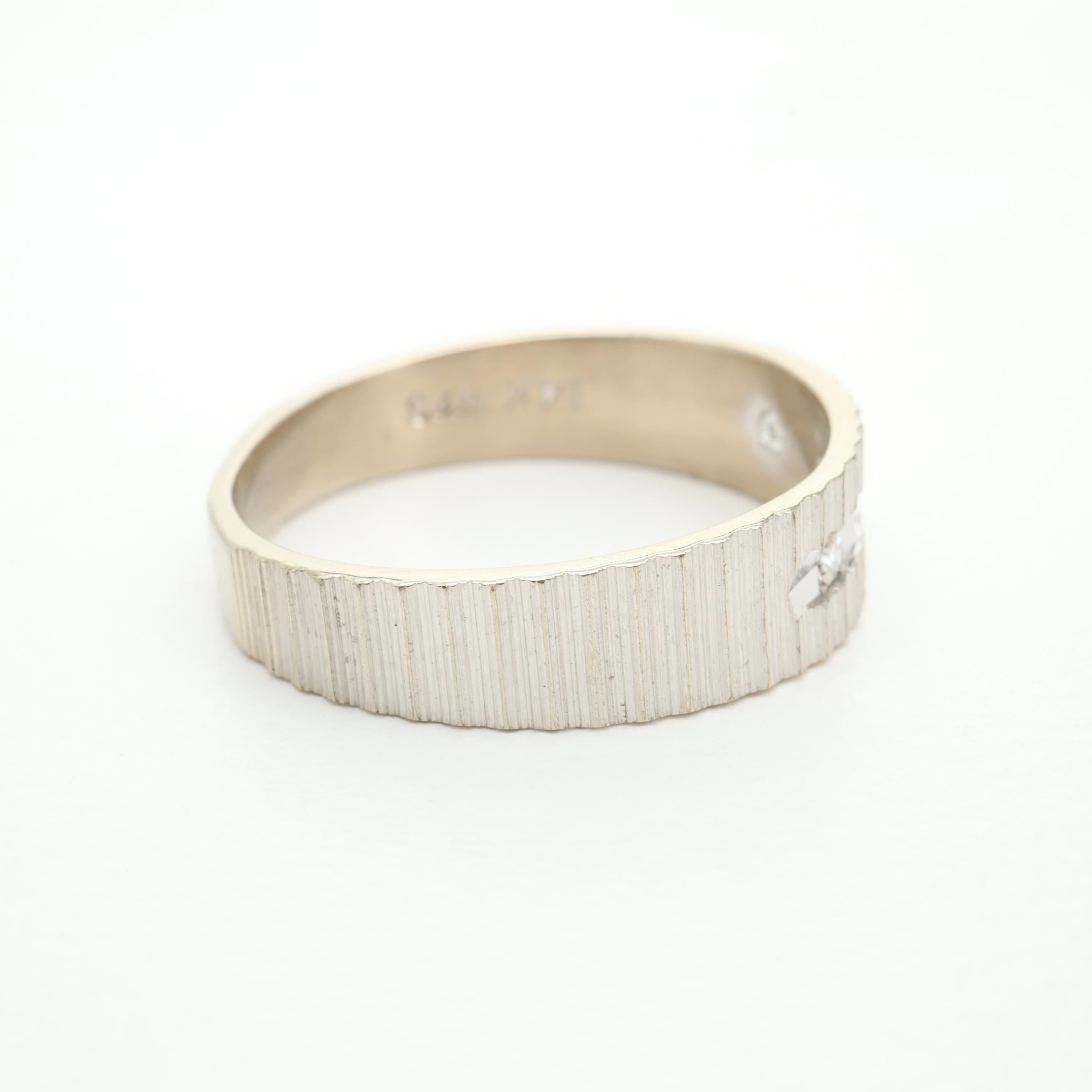 14K White Gold Diamond Ring