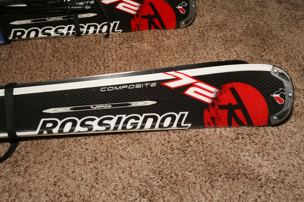 Rossignol Avenger 72 Composite Skis with Axium 100 Bindings and Ski Poles