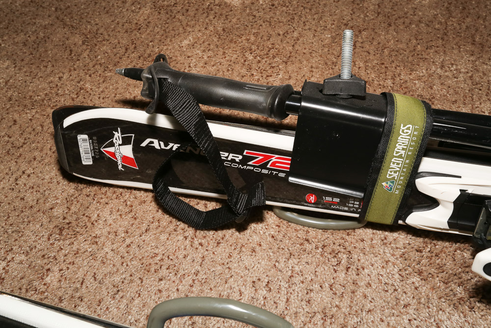 Rossignol Avenger 72 Composite Skis with Axium 100 Bindings and Ski Poles