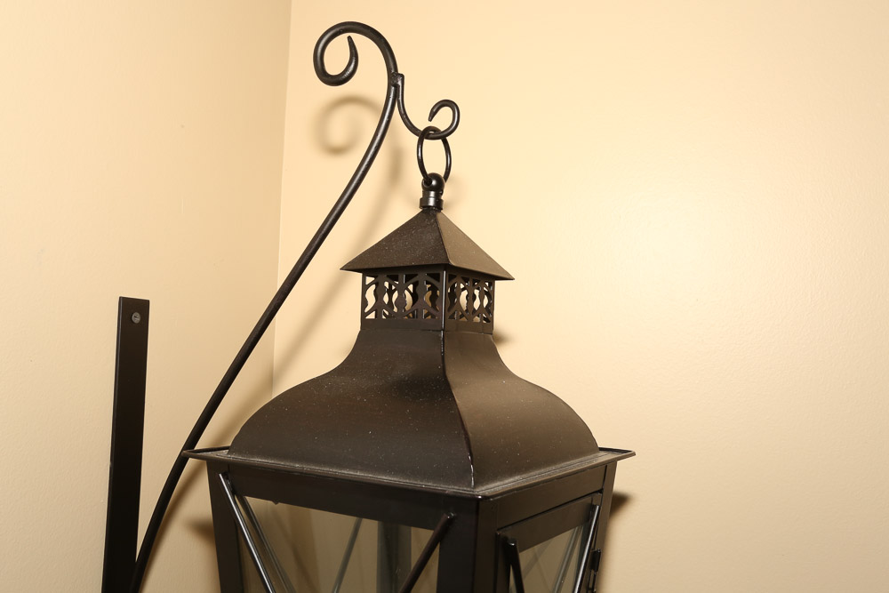 Colonial Style Black Metal Candleholder Wall Lanterns