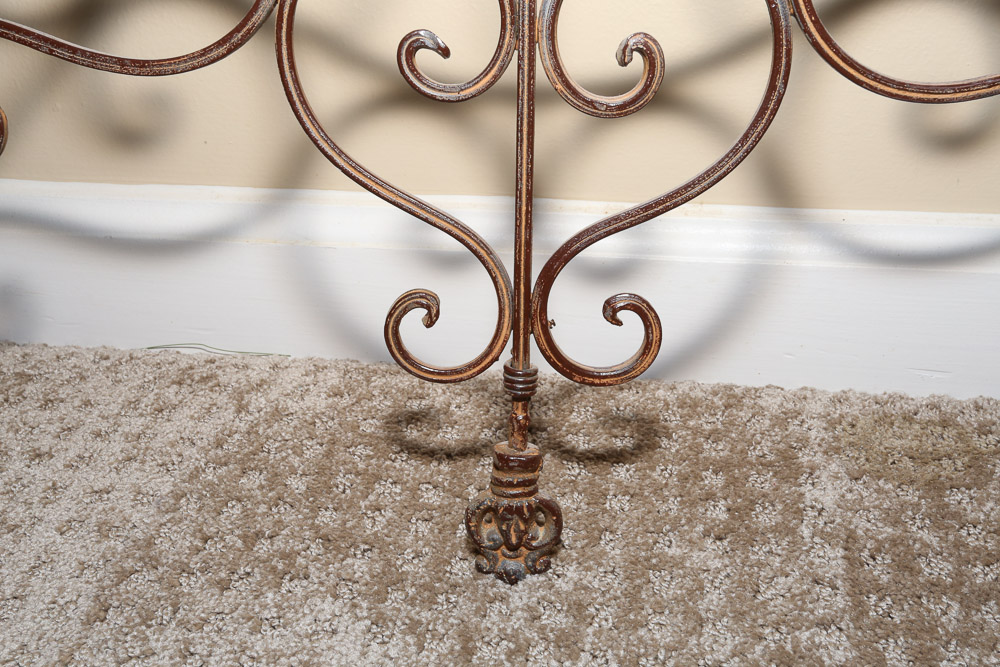 Contemporary Scrolled Metal Foliate Themed Wall Hangings