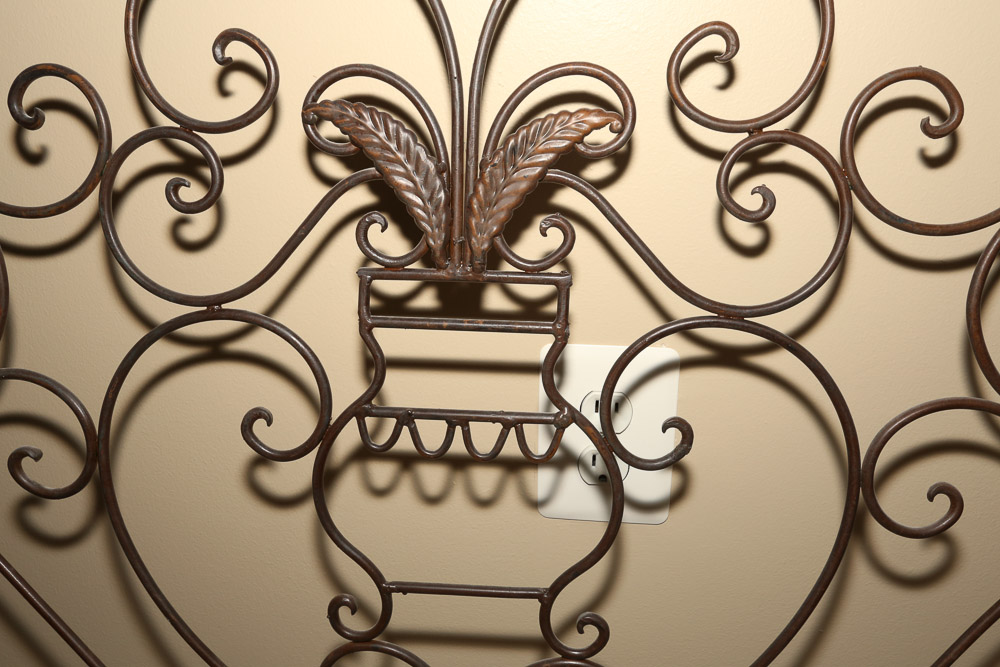 Contemporary Scrolled Metal Foliate Themed Wall Hangings