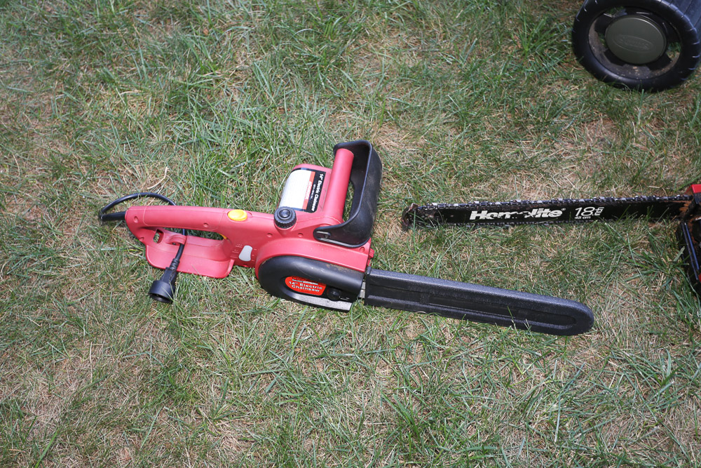 Murray Select 22" Gas Lawnmower with Chainsaws and Scotts Spreader