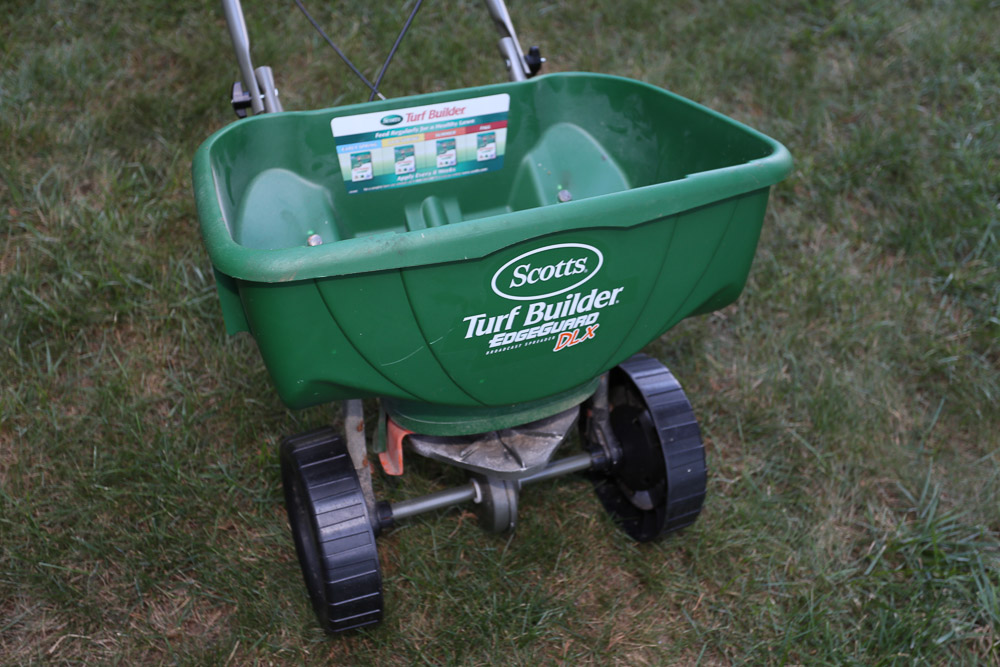 Murray Select 22" Gas Lawnmower with Chainsaws and Scotts Spreader