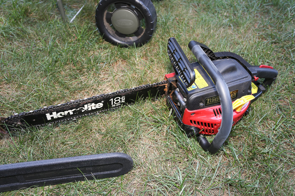 Murray Select 22" Gas Lawnmower with Chainsaws and Scotts Spreader