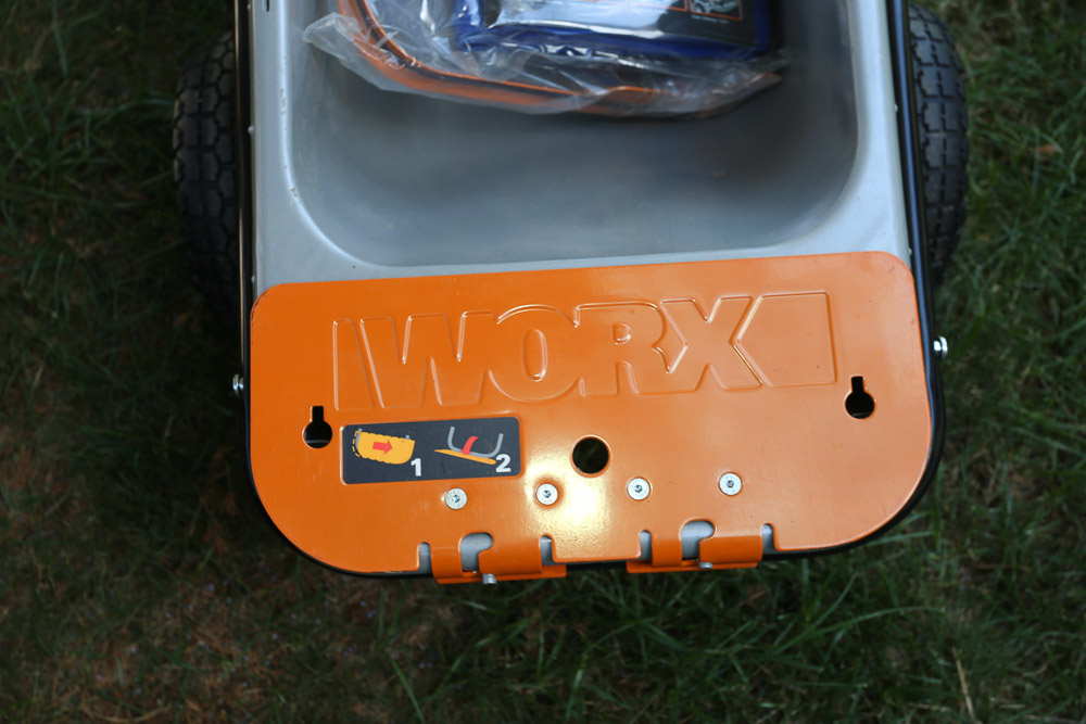 Worx Aerocart 8-in-1 Wheelbarrows/Yard Carts/Dollys