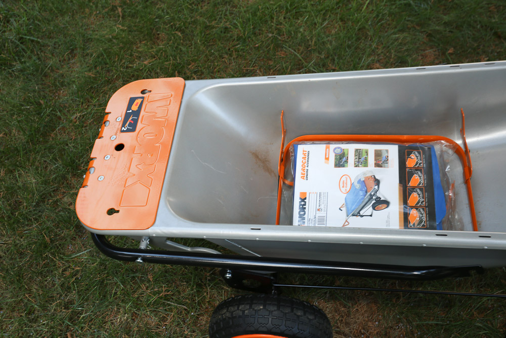 Worx Aerocart 8-in-1 Wheelbarrows/Yard Carts/Dollys