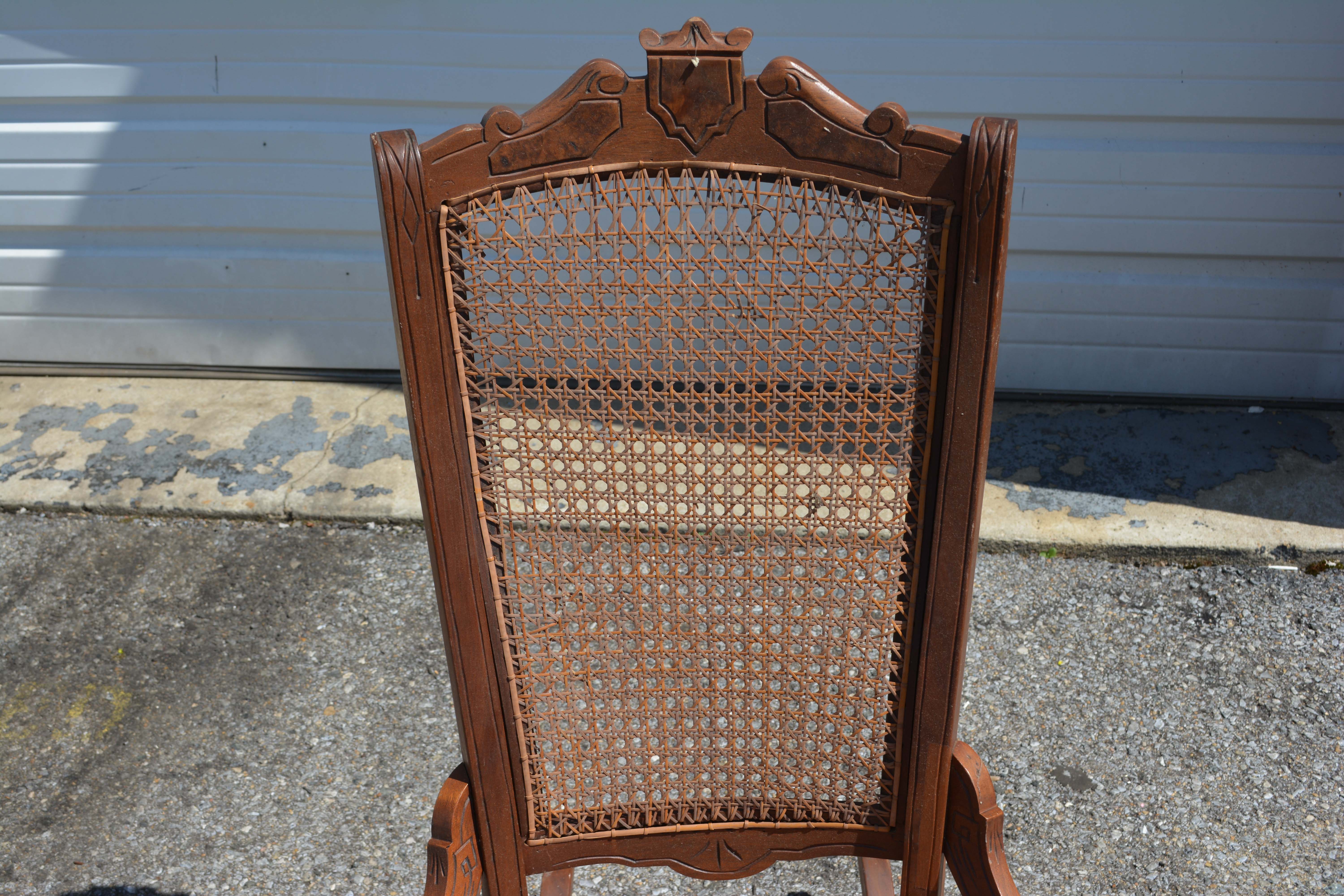 Victorian Style Rocking Chair with Changeable Seat Covers